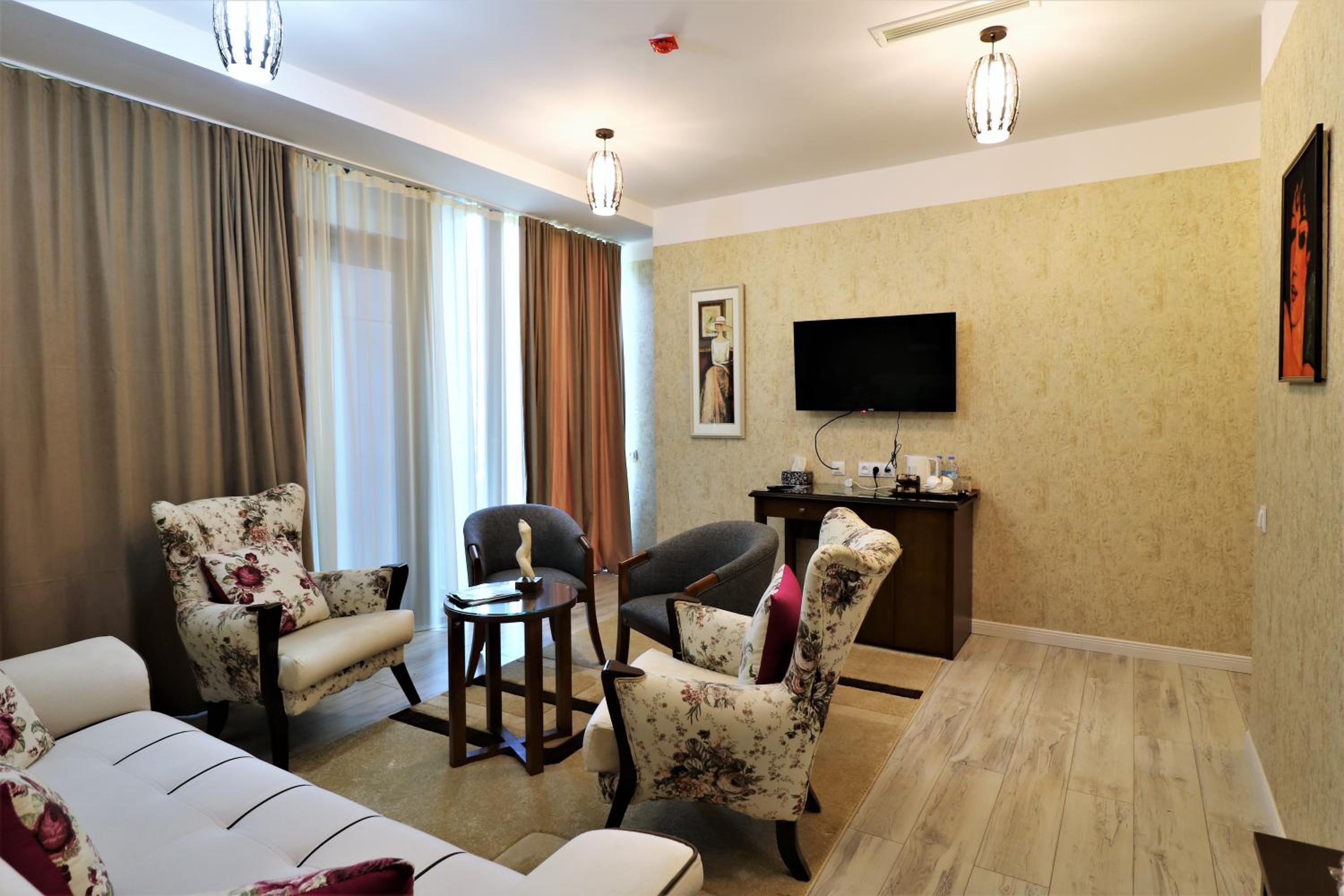Superior Twin Room - Photo 10