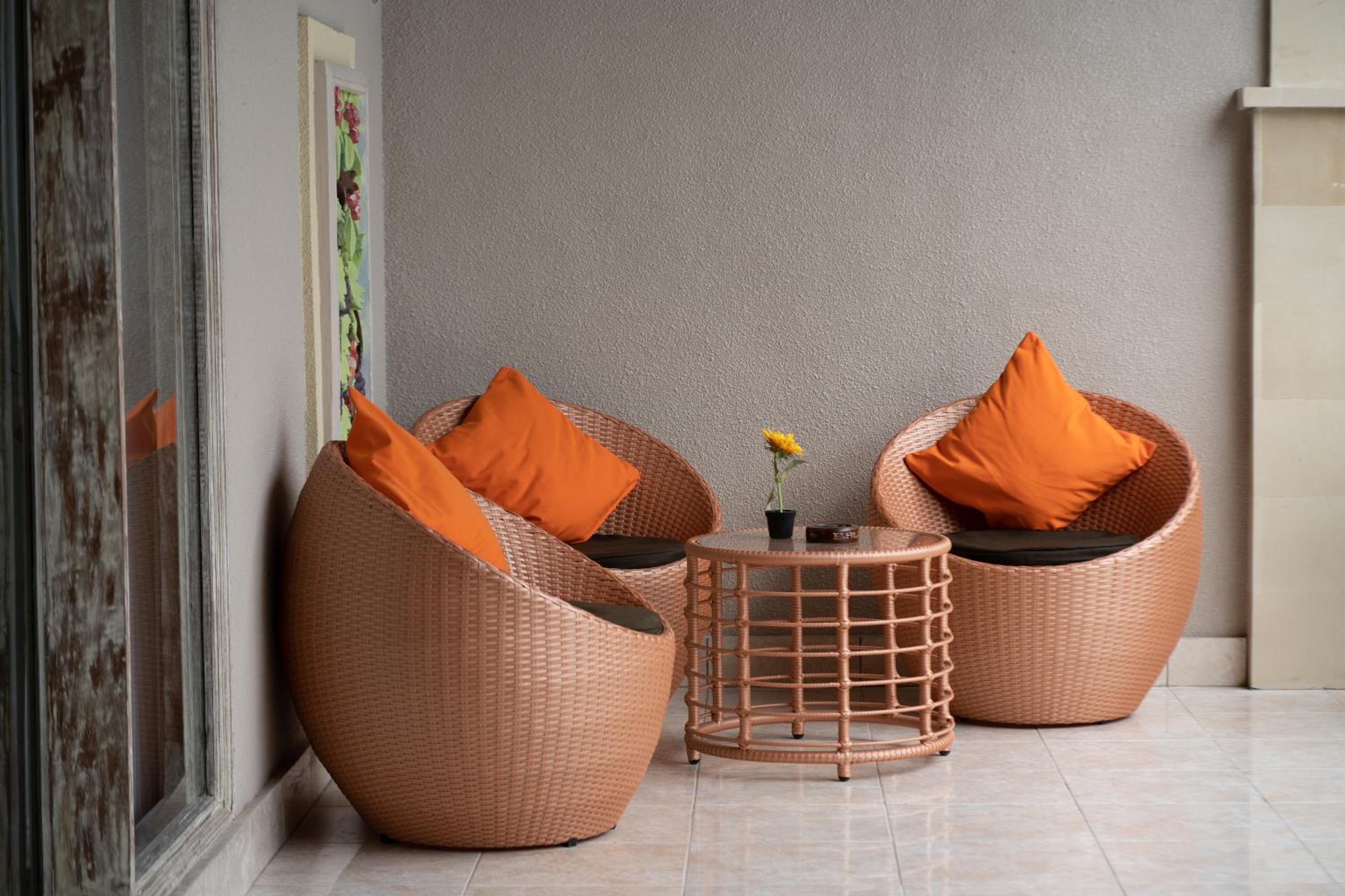 Segar Six-Bedroom Villa with Private Pool - Photo 4