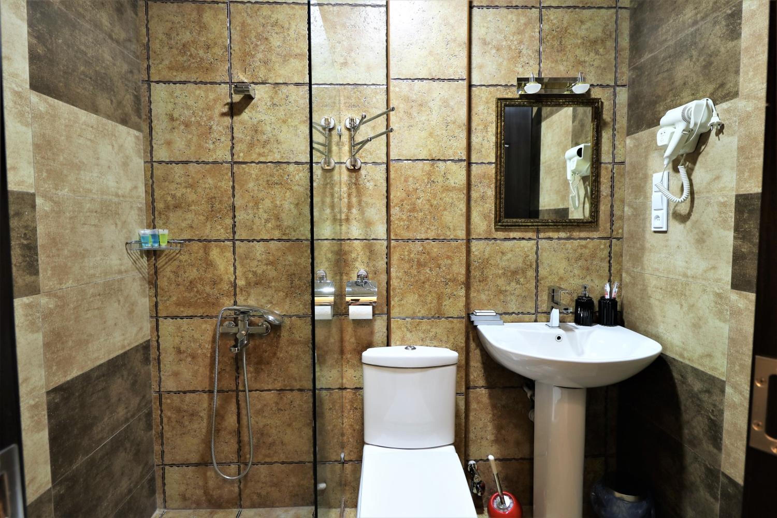 Superior Twin Room - Photo 3