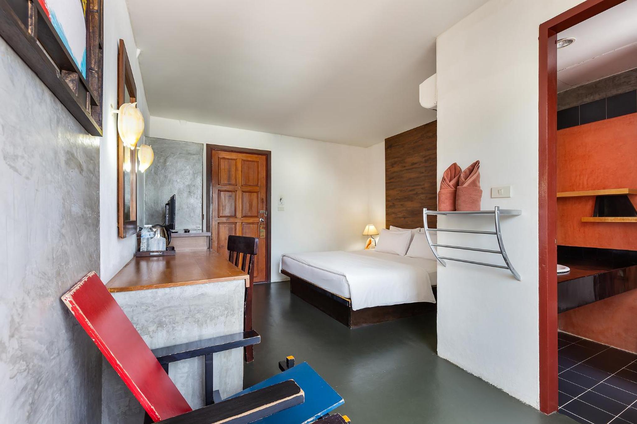 Double Room with Balcony - Photo 1