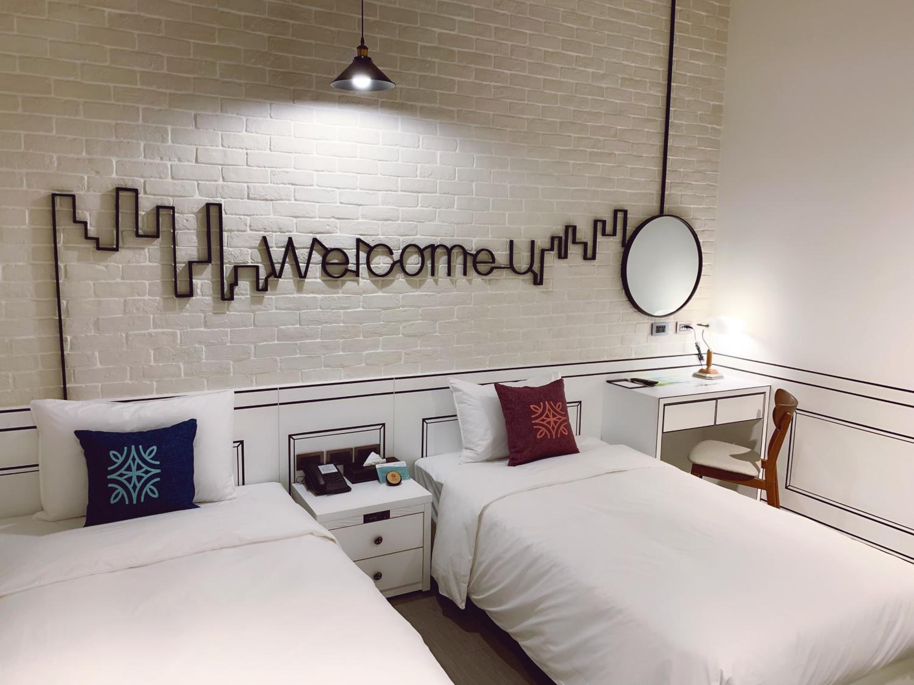 Standard Double Room - Photo 6