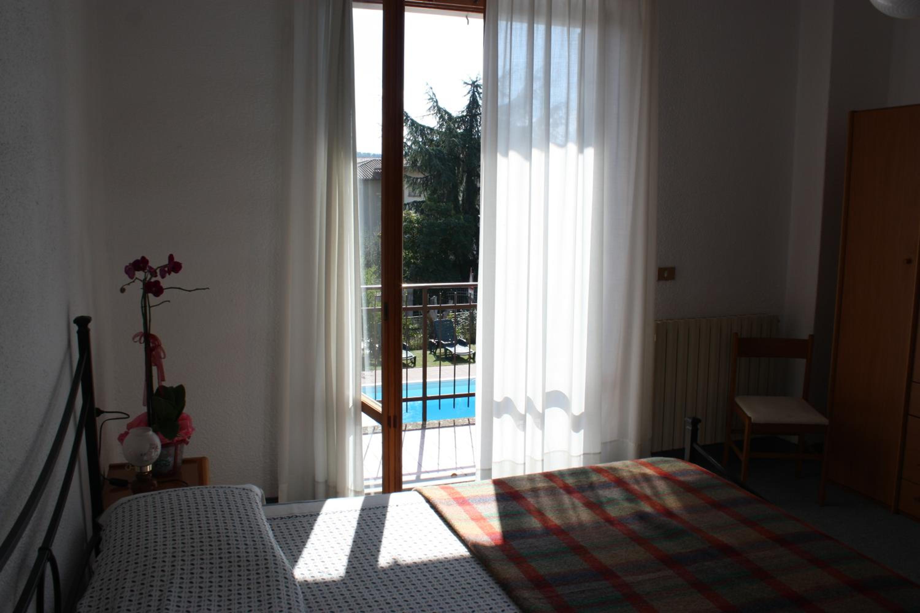 Double Room - Photo 6