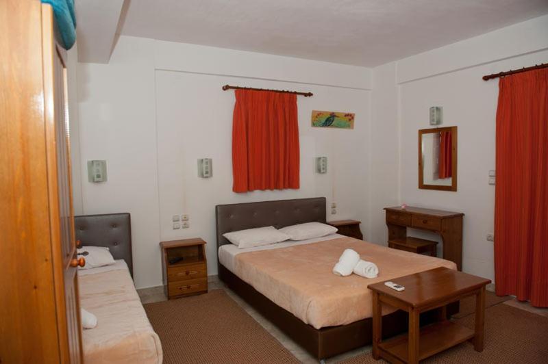 Studio Apartment photo 1