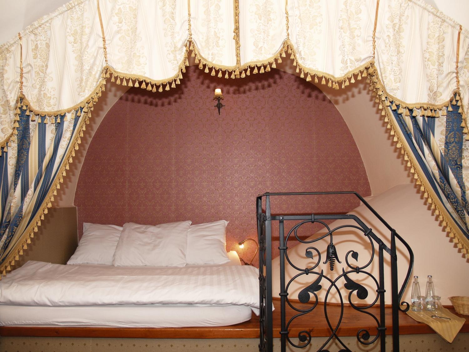 Courtyard Double Room - Photo 6