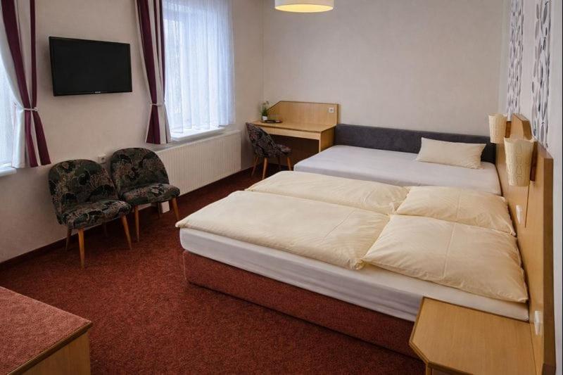 Comfort Triple Room with Shower photo 1