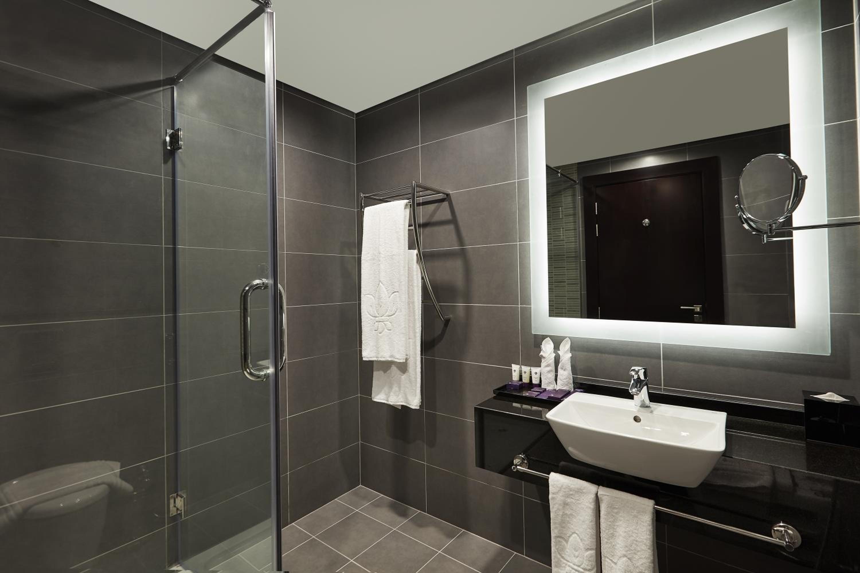 Standard Room Canal View, 20% off food and beverage, excluding signature dishes, 20% off Laundry and 10% off Spa photo 2