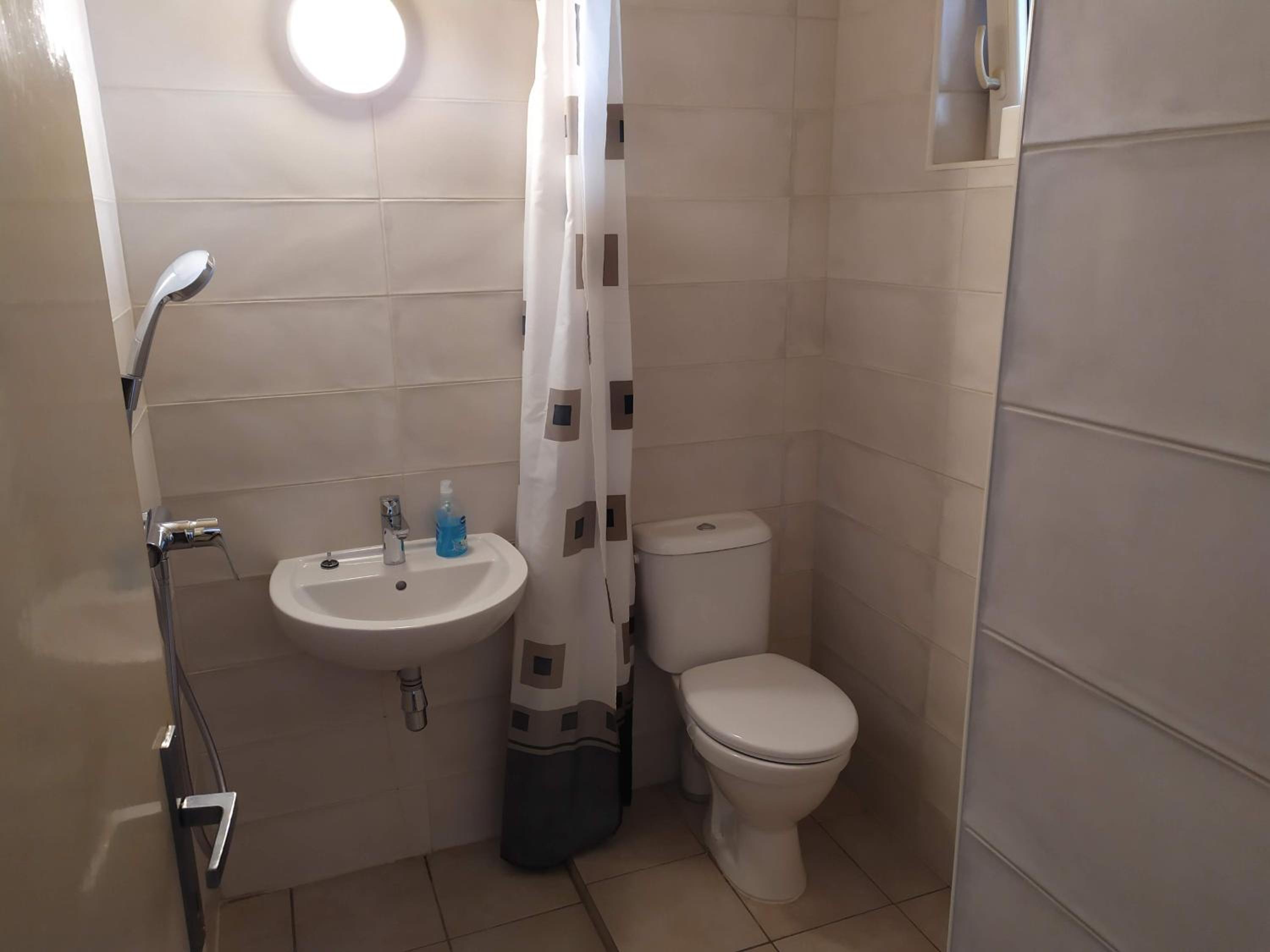 One-Bedroom Bungalow photo 2