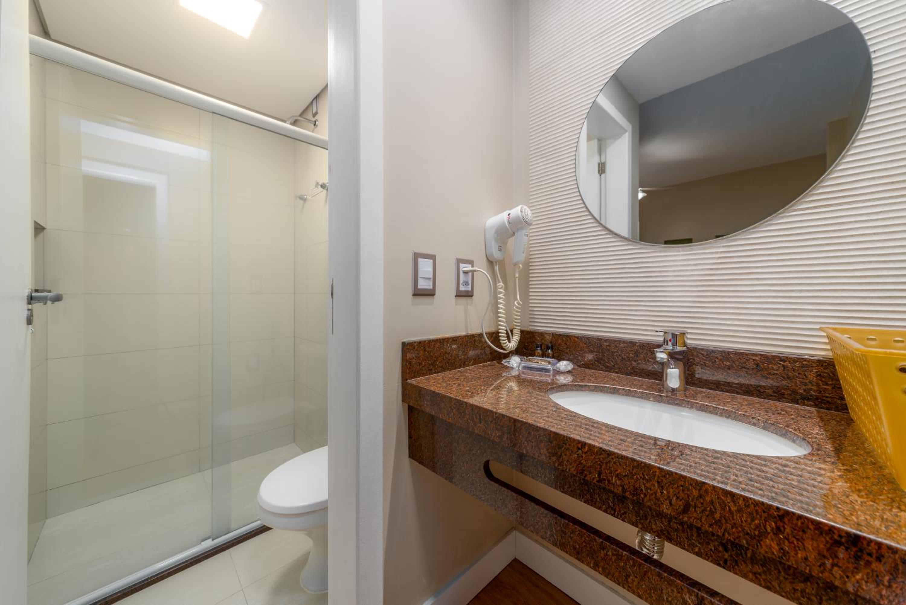 Ground Floor with Spa Bath photo 3