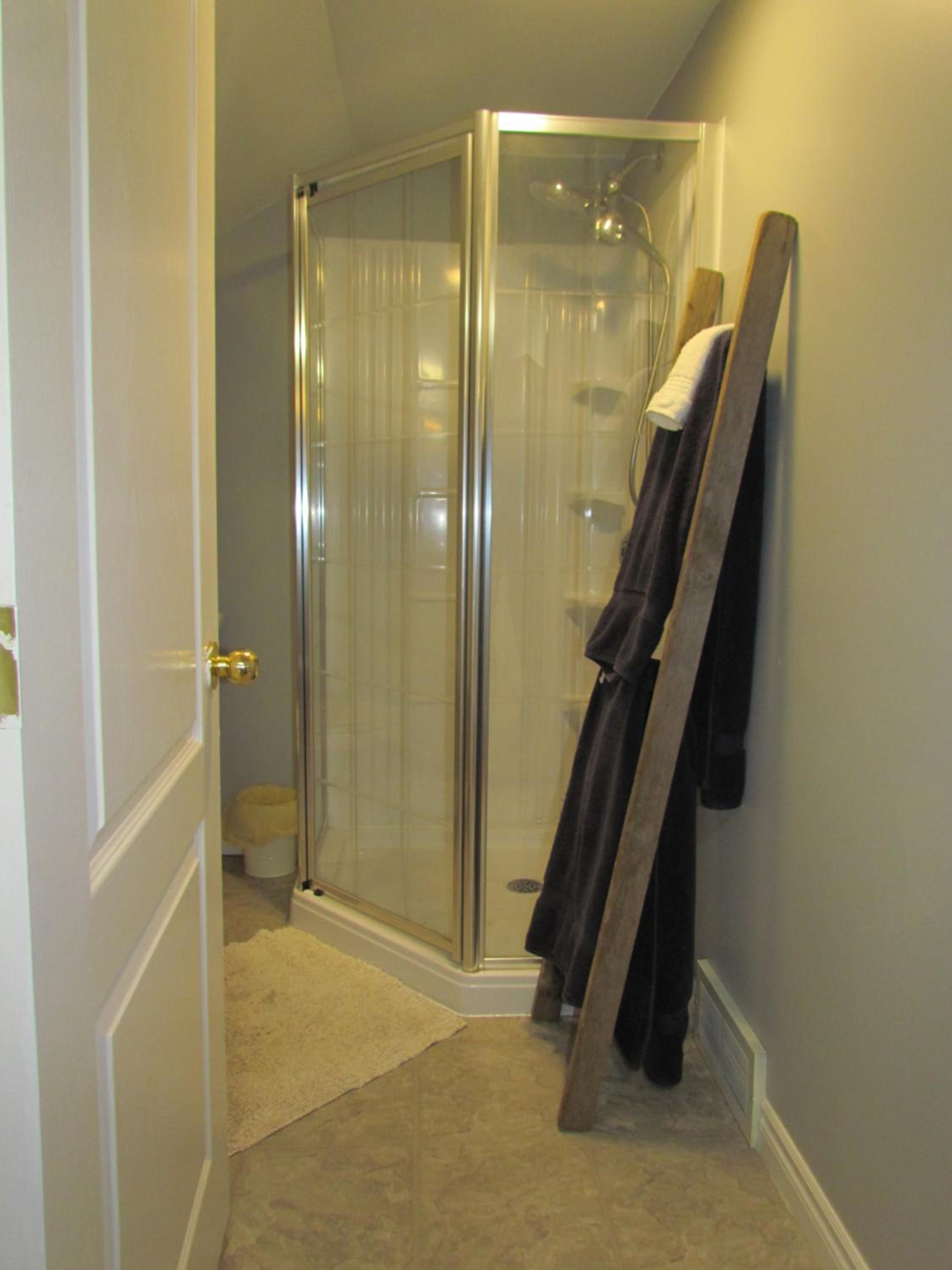 Two-Bedroom Apartment - Photo 10
