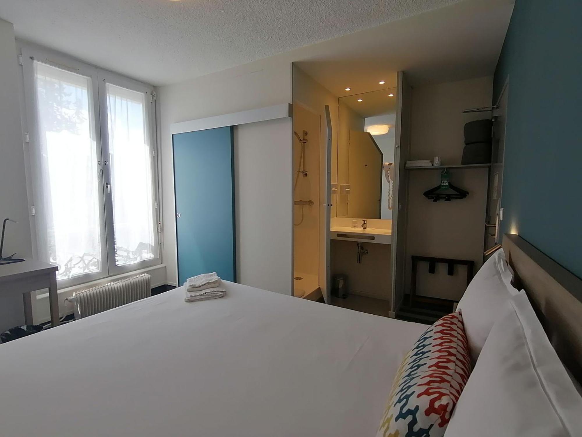 Small Double Room - Non-Smoking - Photo 4