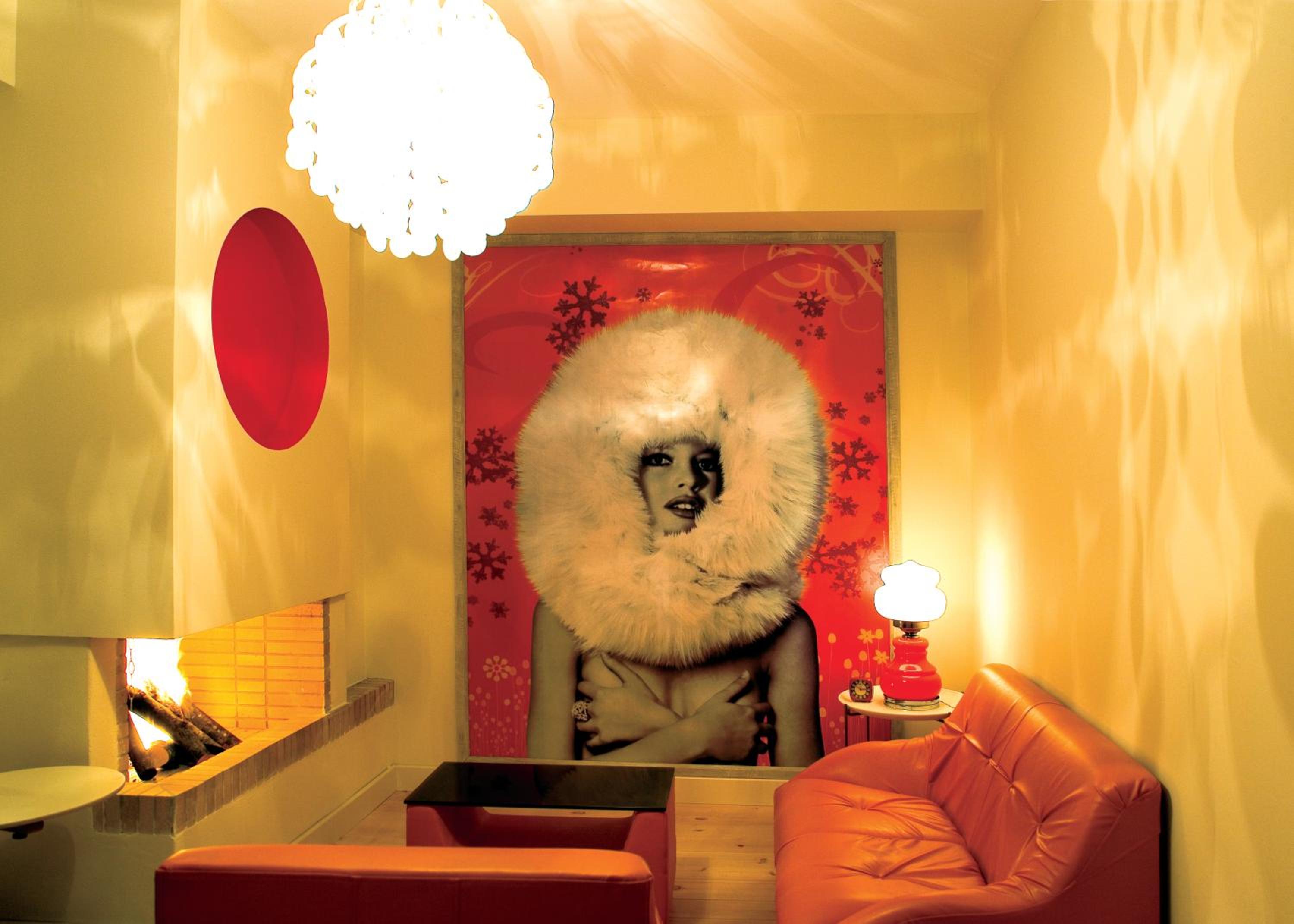Junior Suite with Fireplace - Photo 20