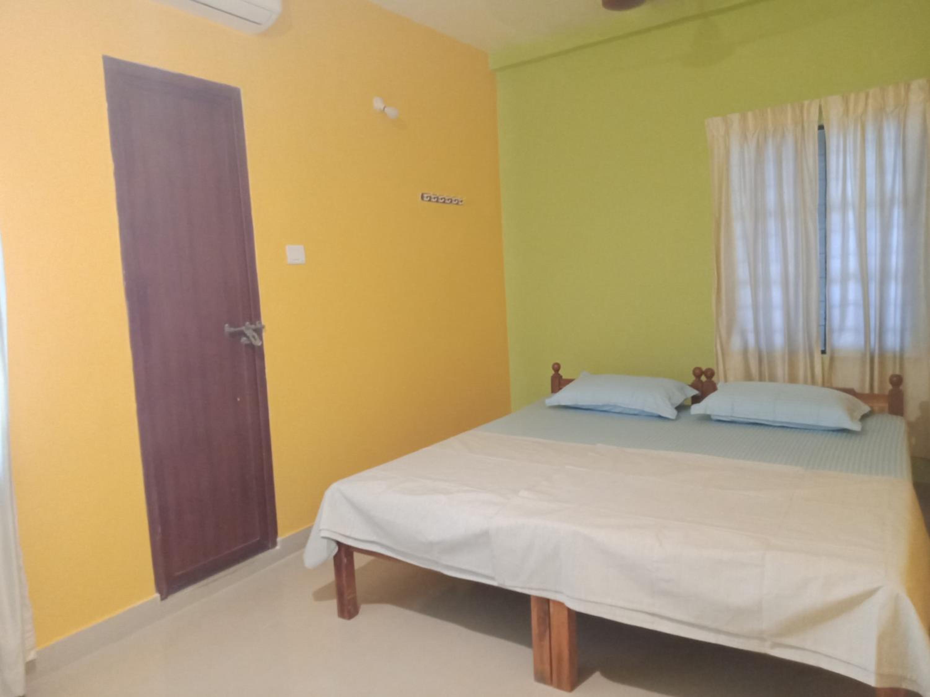Budget Double Room photo 2