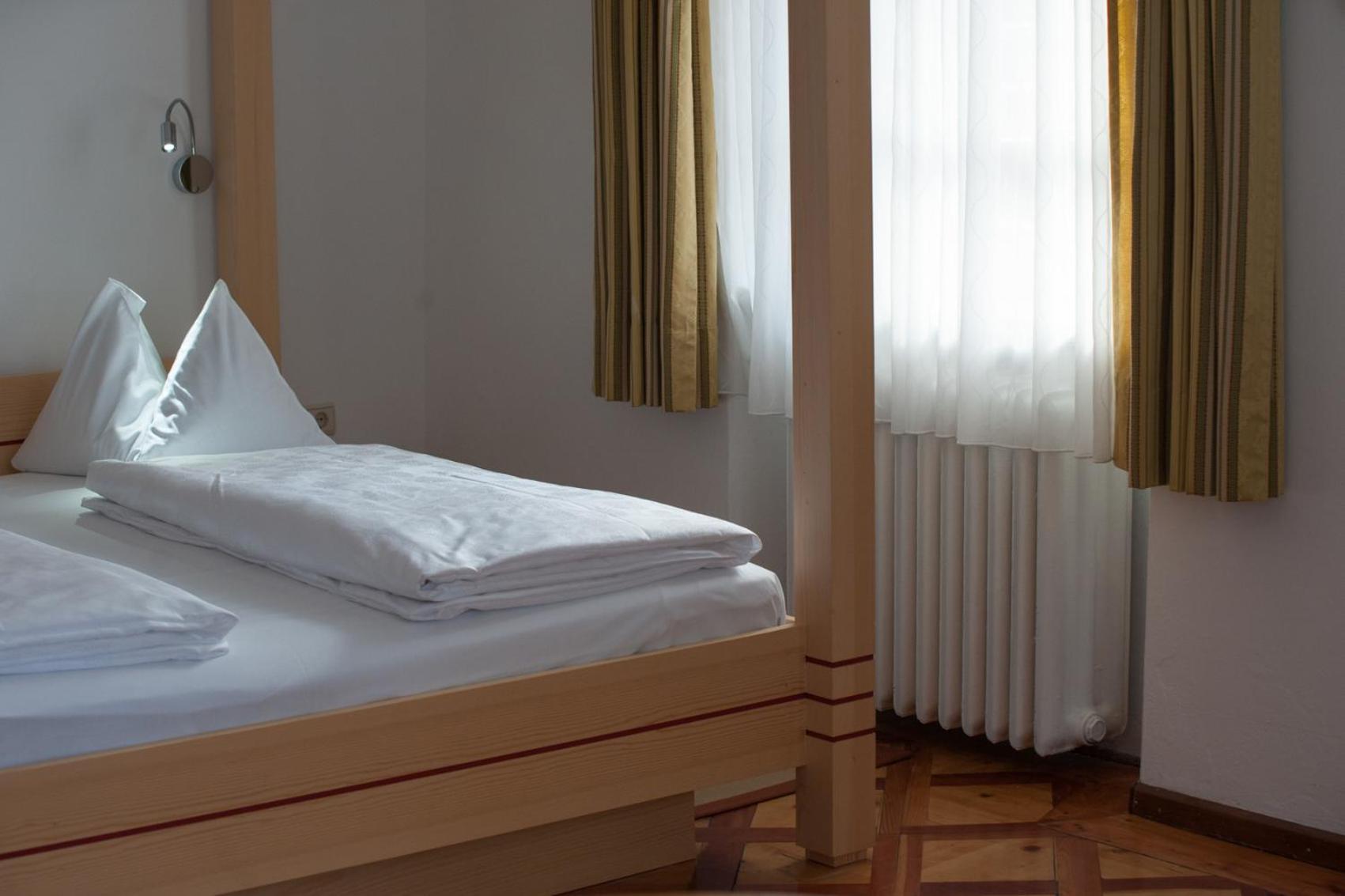 Executive Plus Double or Twin Room - Photo 7