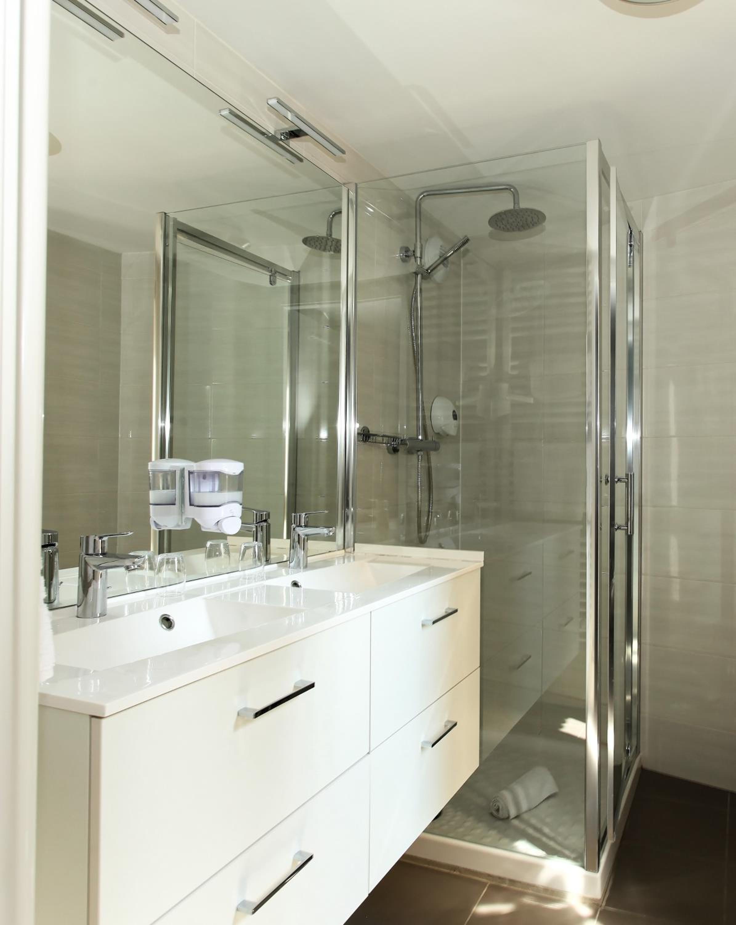 Superior Triple Room - Photo 7