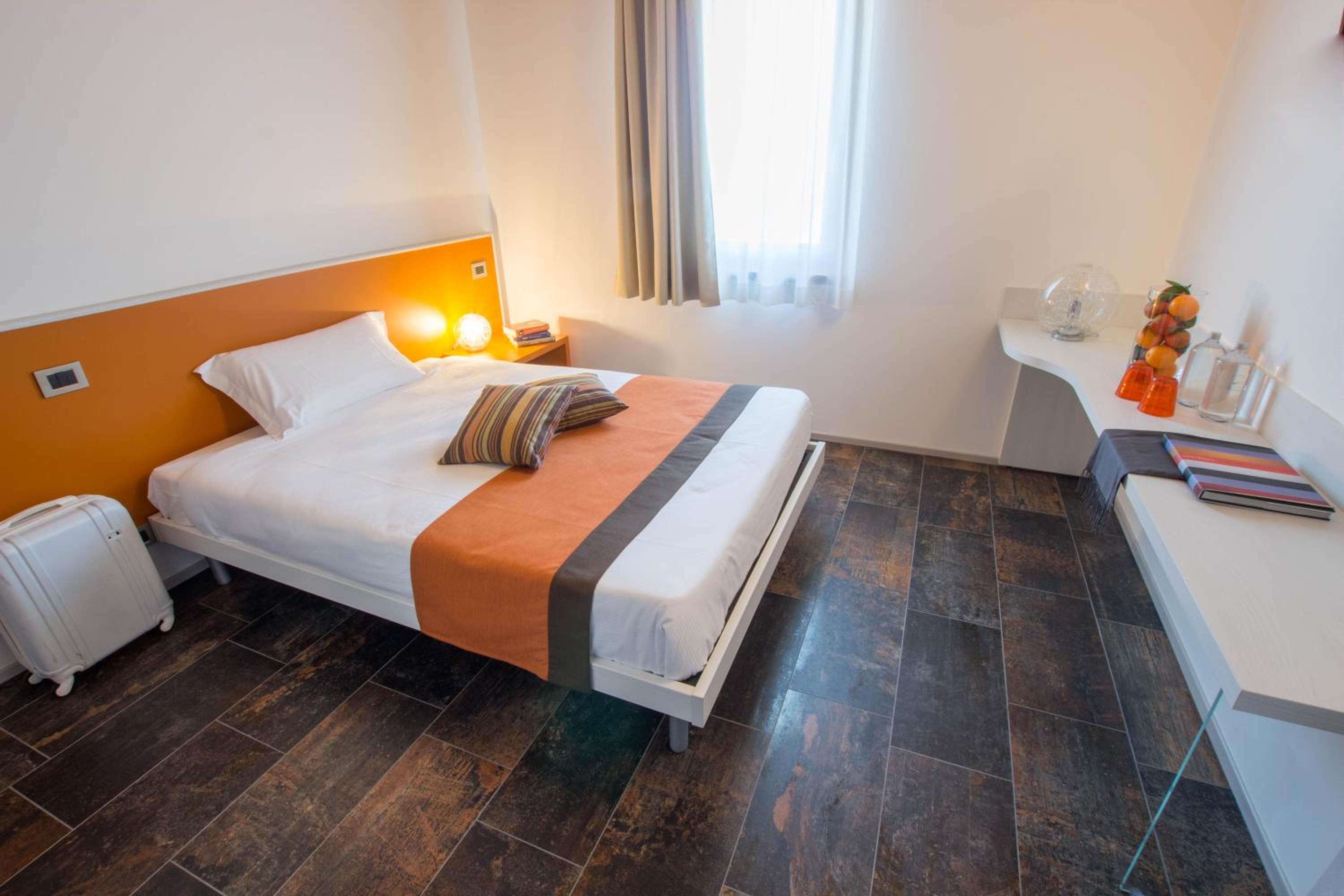 Small Double Room photo 2