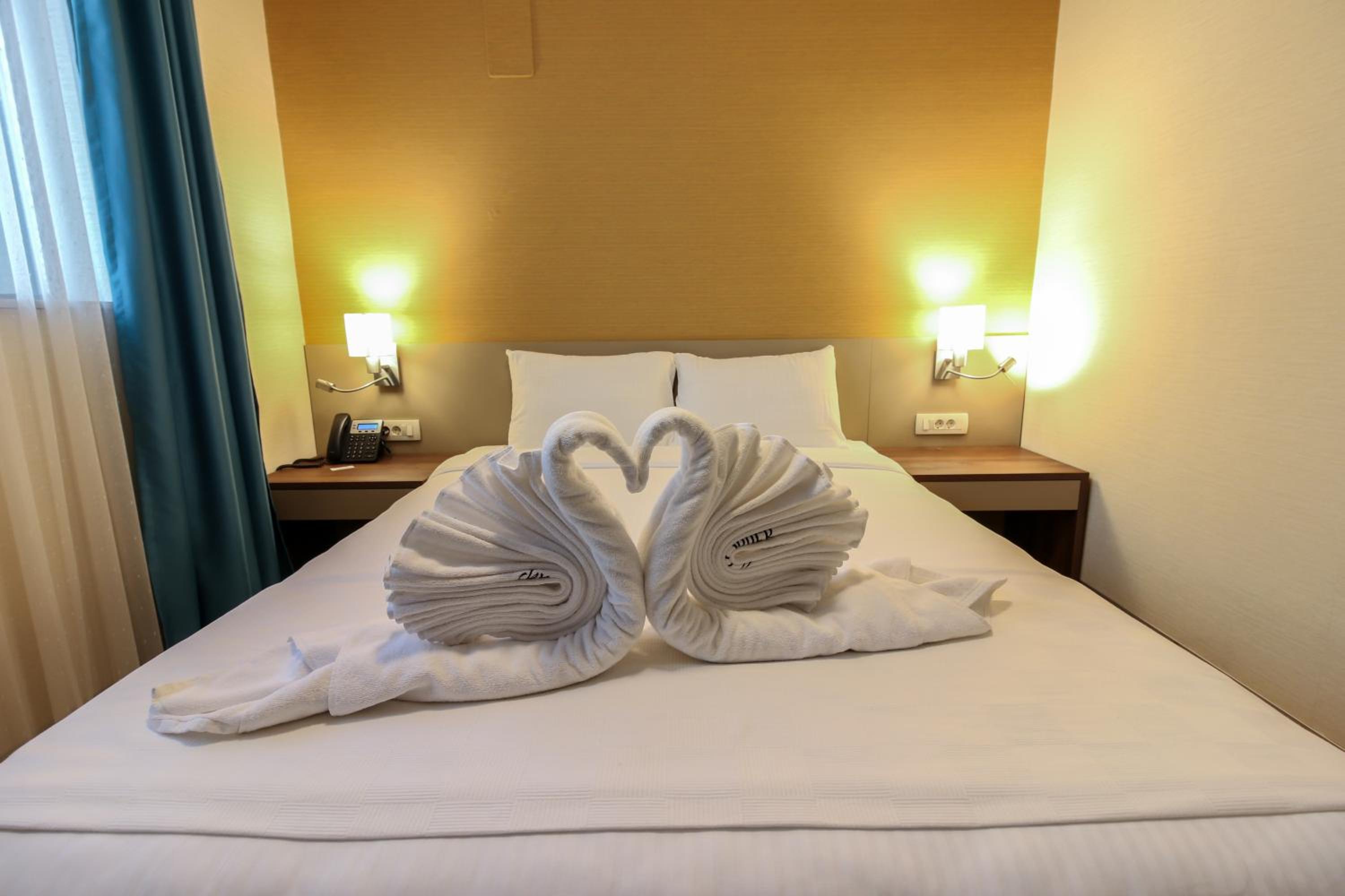 Double Room - Photo 7
