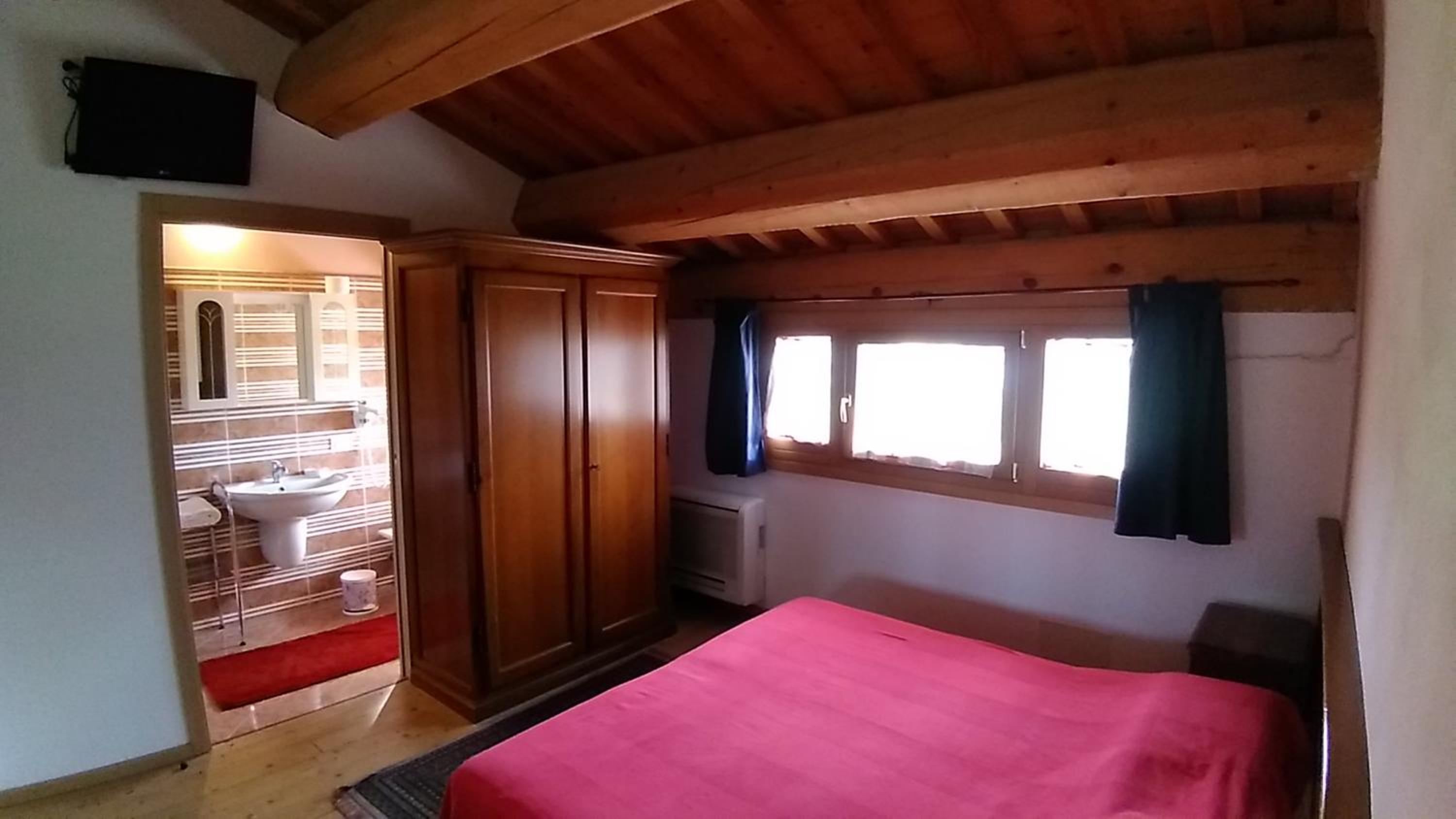 Single Room photo 2