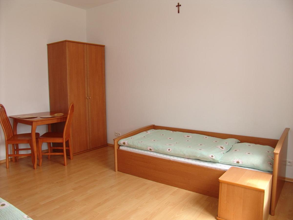 Double Room with Private Bathroom photo 1
