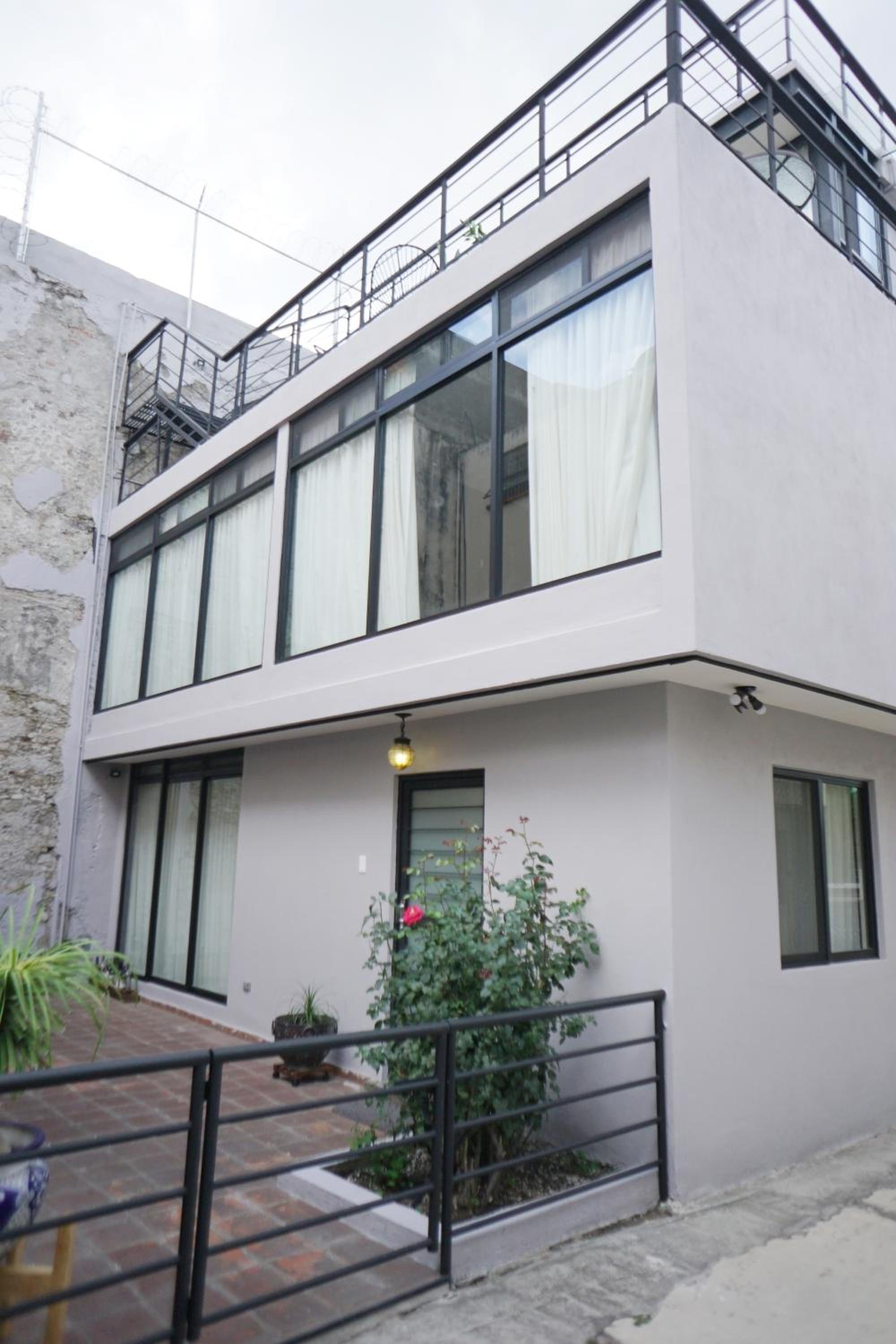 Deluxe Double Room with Balcony - Photo 7