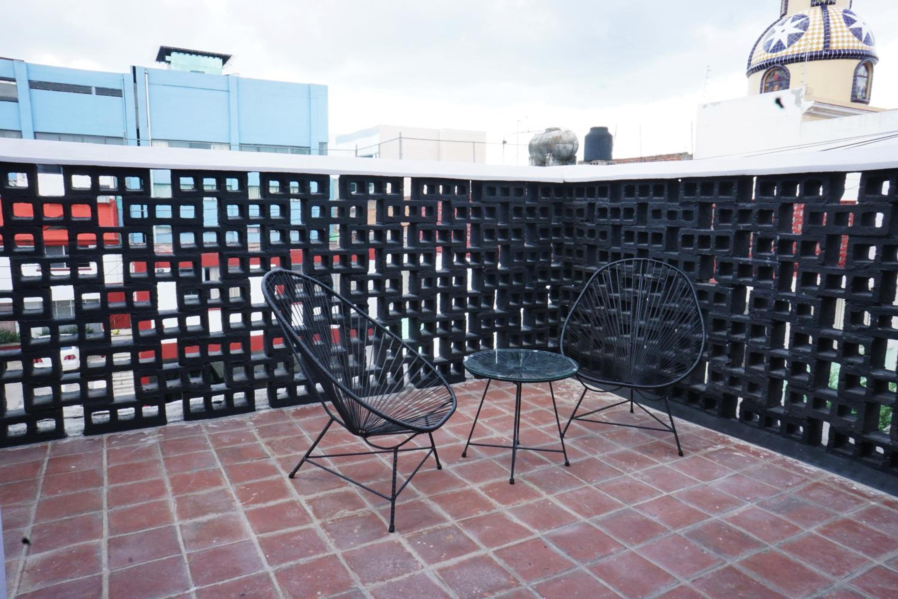 Deluxe Double Room with Balcony - Photo 10