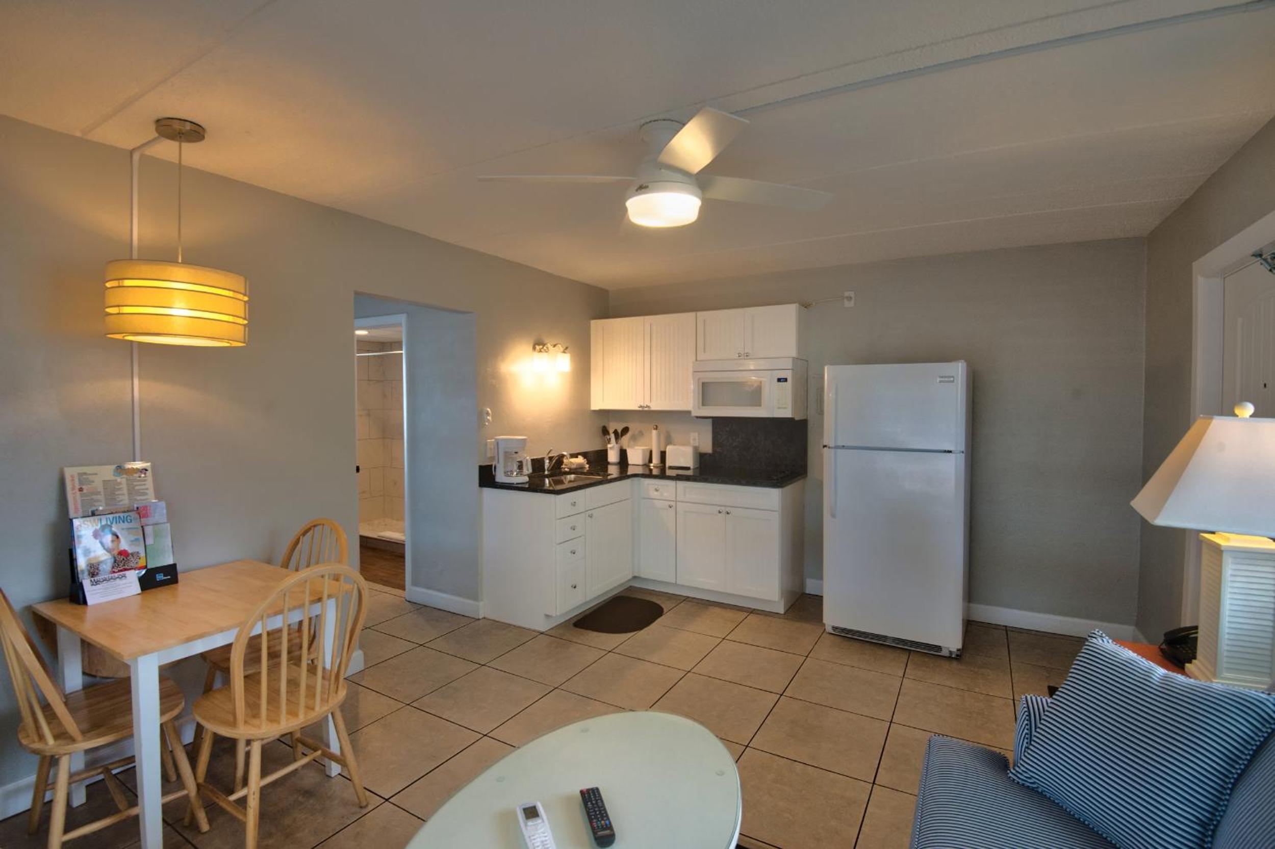 Studio Apartment photo 2
