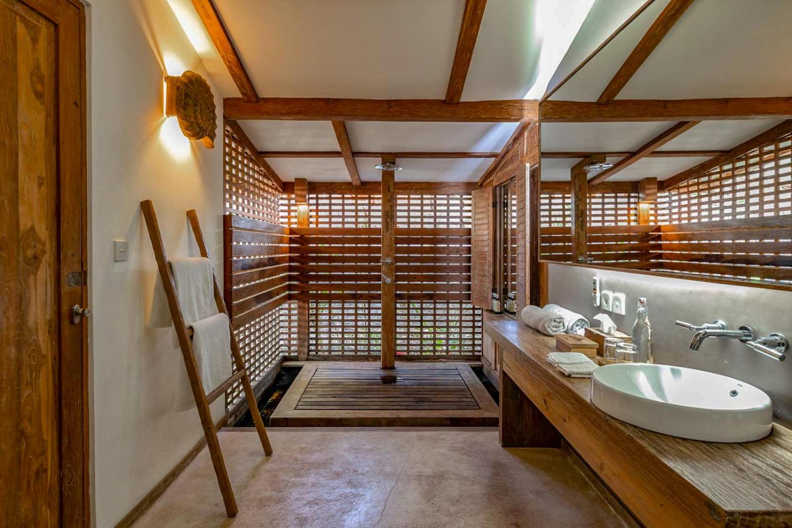Jade Three-Bedroom Villa with Private Pool - Photo 13