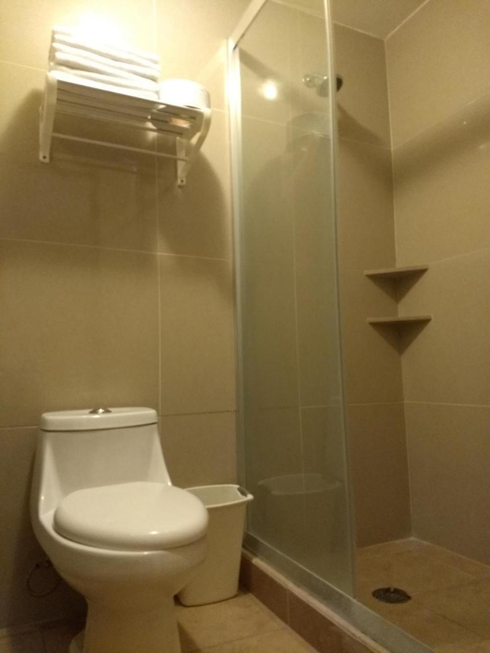 Double Room with Two Double Beds - Photo 8
