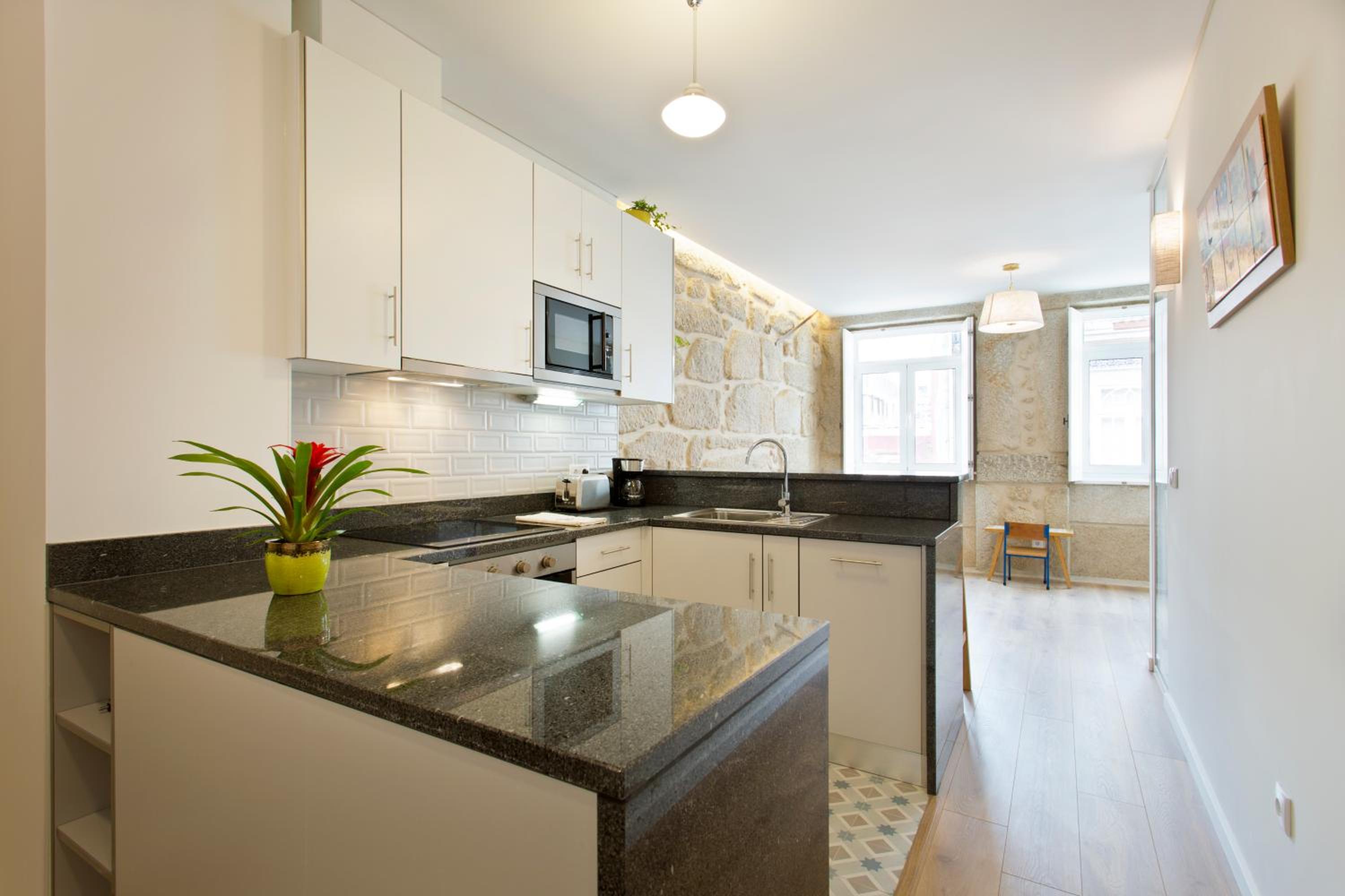 One-Bedroom Apartment - Photo 10