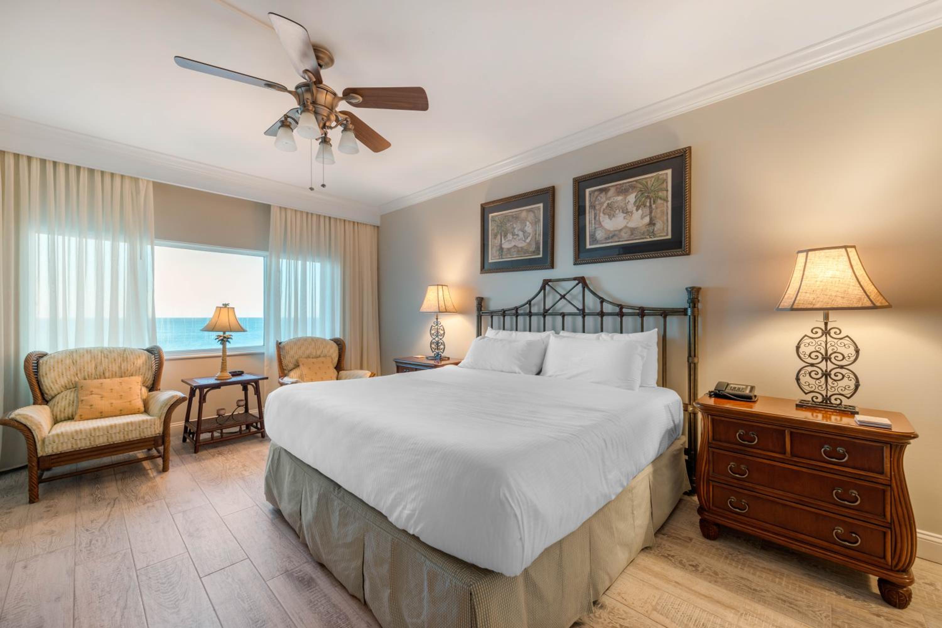 One Bedroom Villa with One King bed. - Photo 1