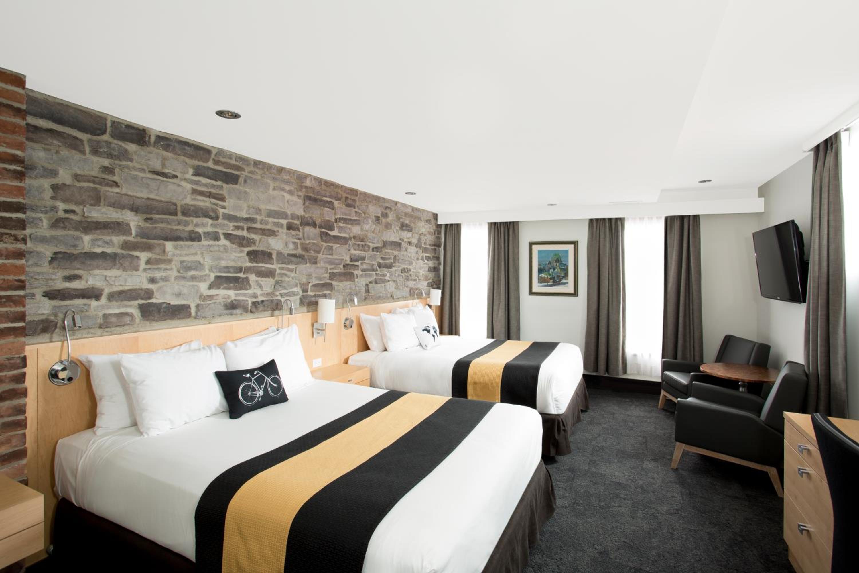 Standard Room with Two Queen Beds