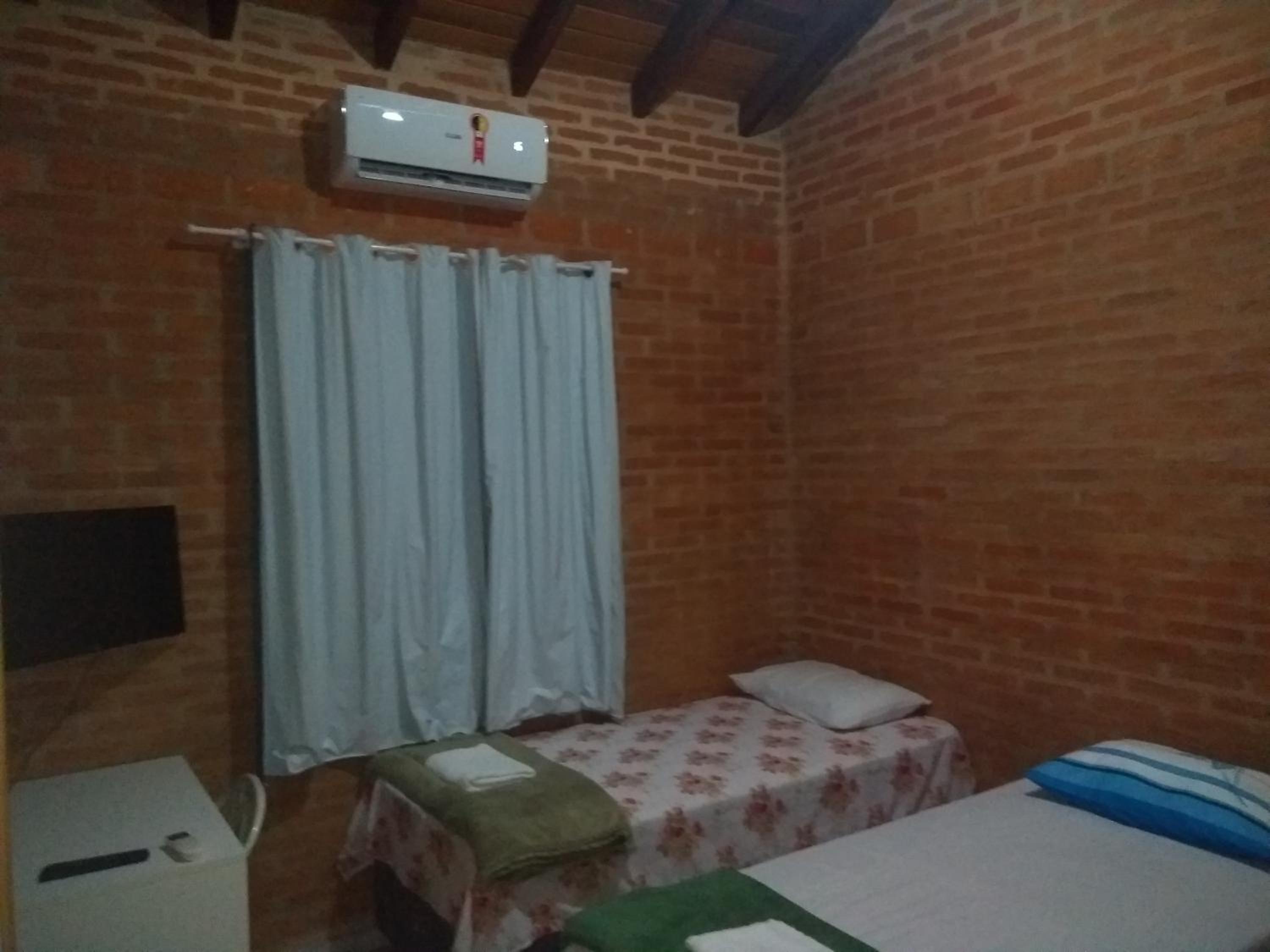 Economy Twin Room photo 3