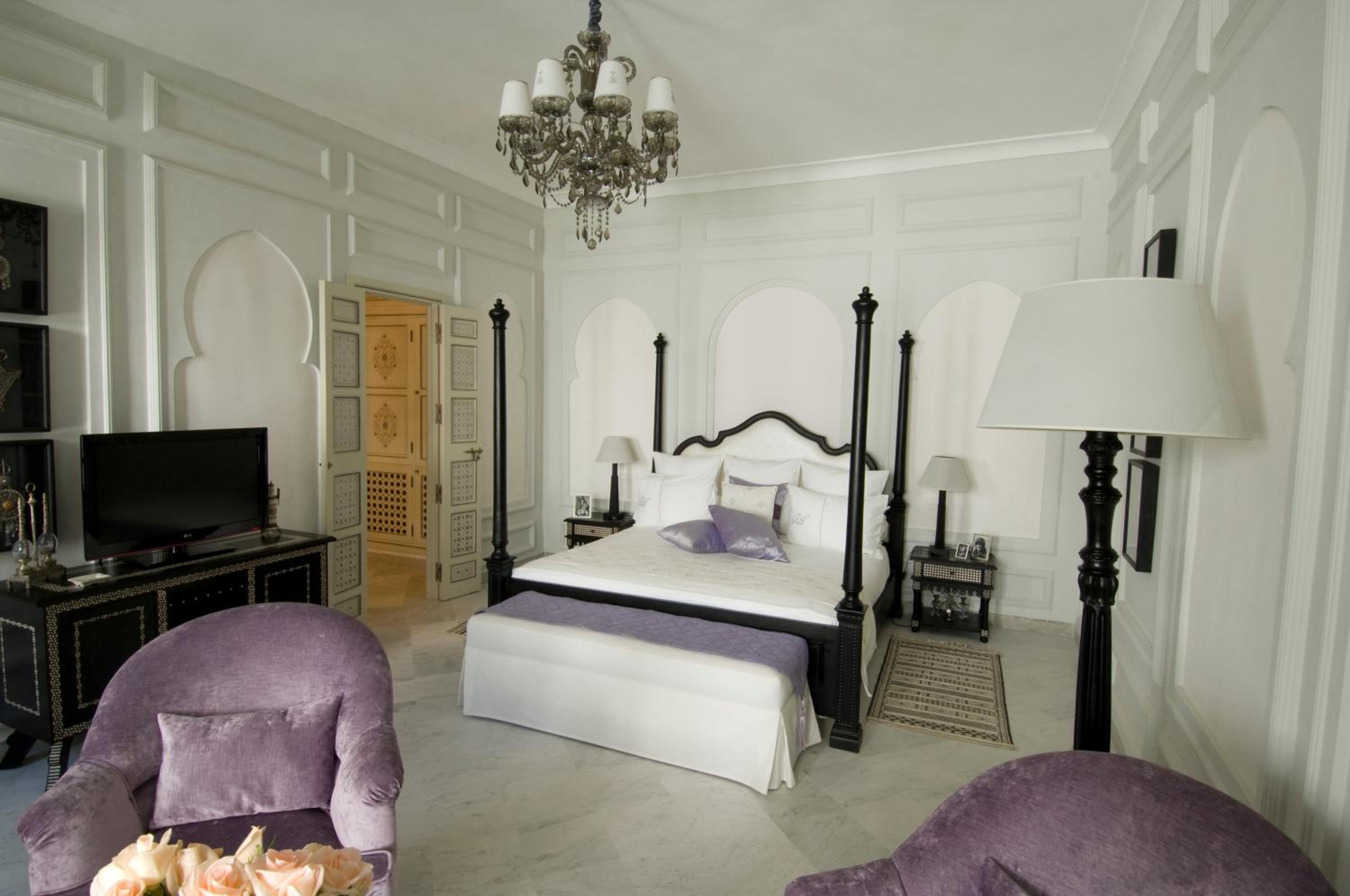 Aliya Deluxe Suite photo 2