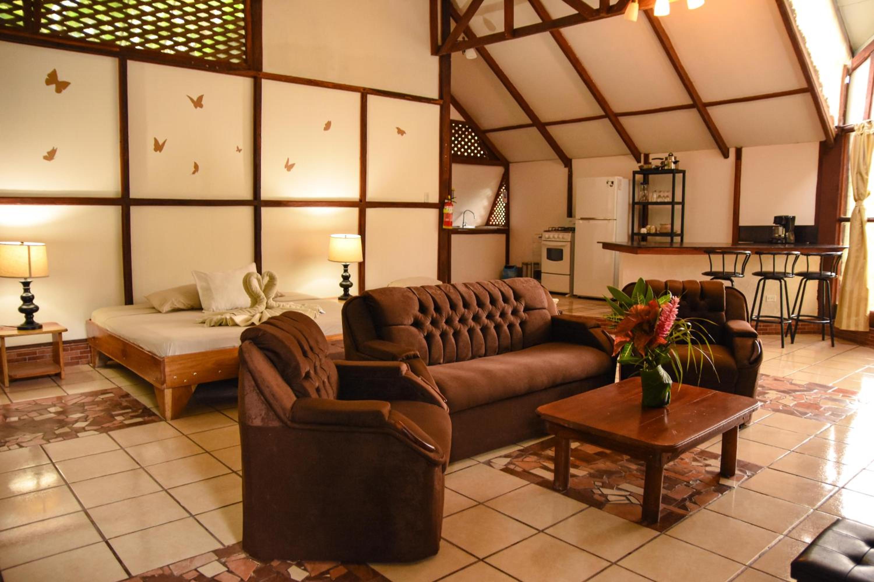 Family Room with Private Bathroom photo 1