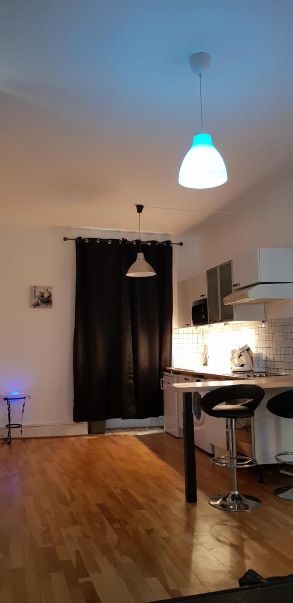 One-Bedroom Apartment photo 1