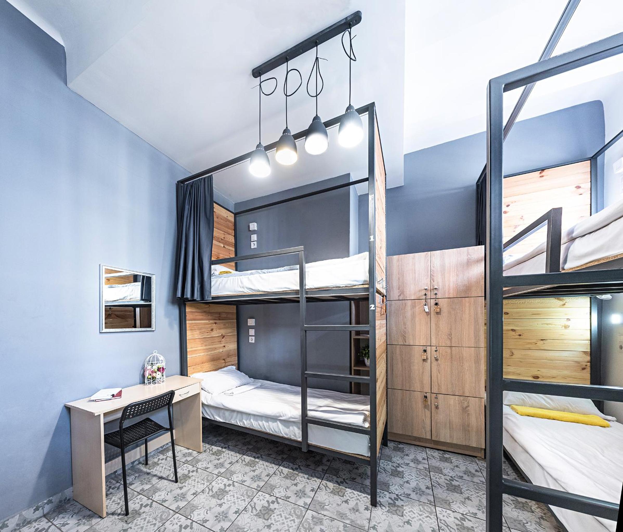 Bed in 8-Bed Dormitory Room photo 2