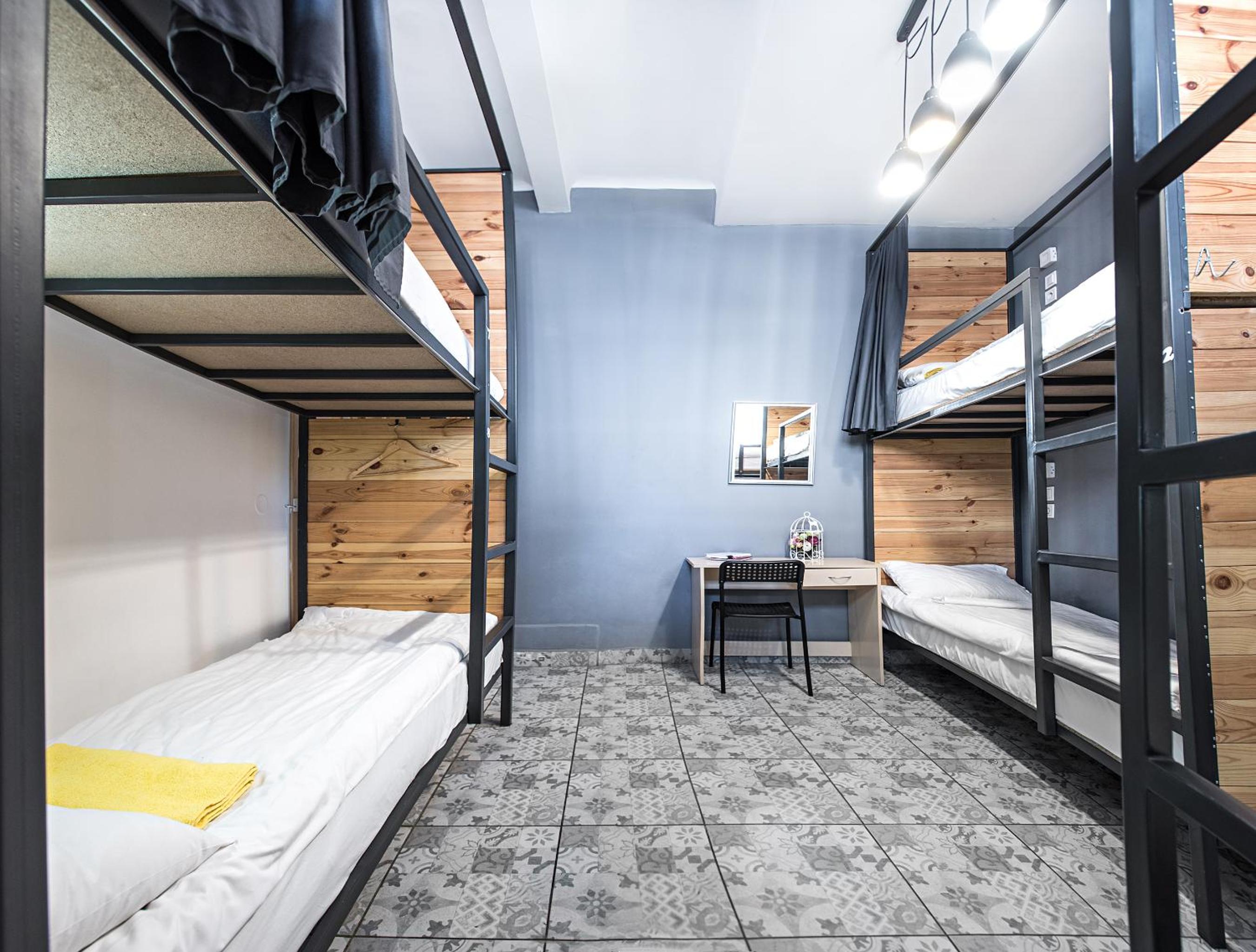 Bed in 8-Bed Dormitory Room photo 3