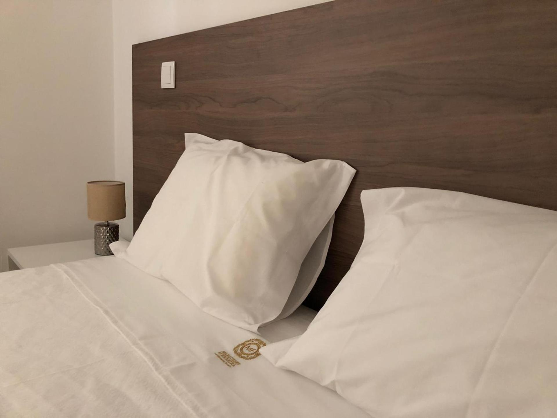 Double Room - Photo 2
