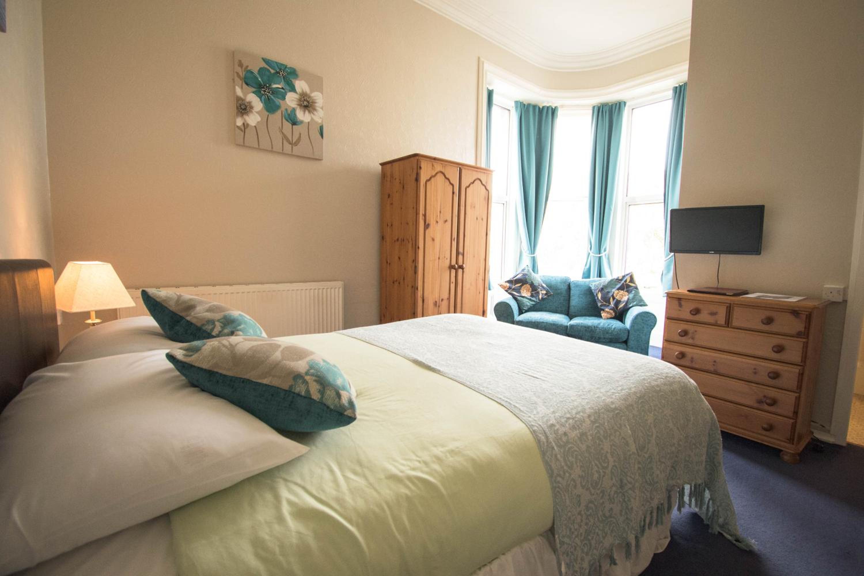 Double Room - Photo 5