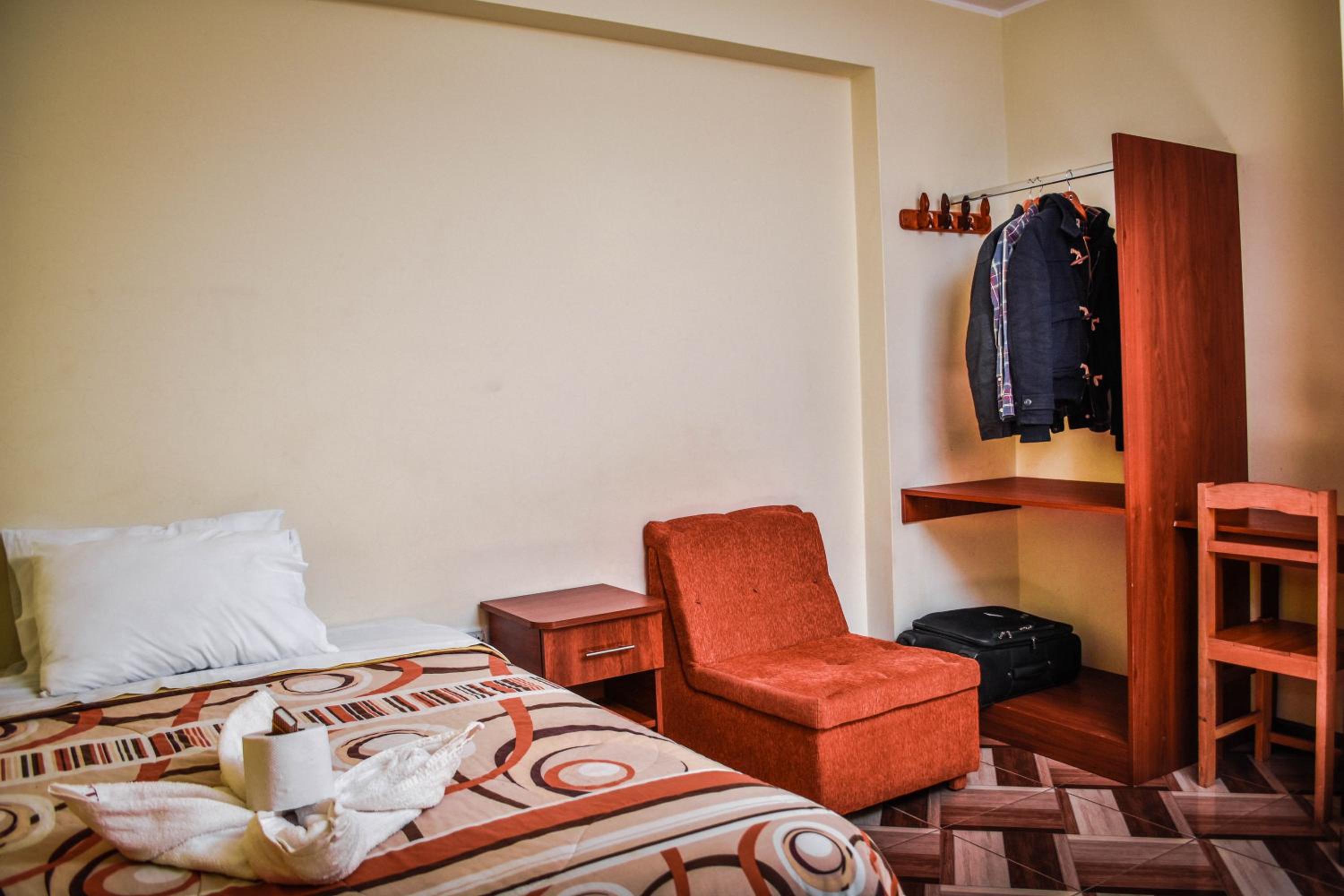 Standard Single Room with Private Bathroom photo 1