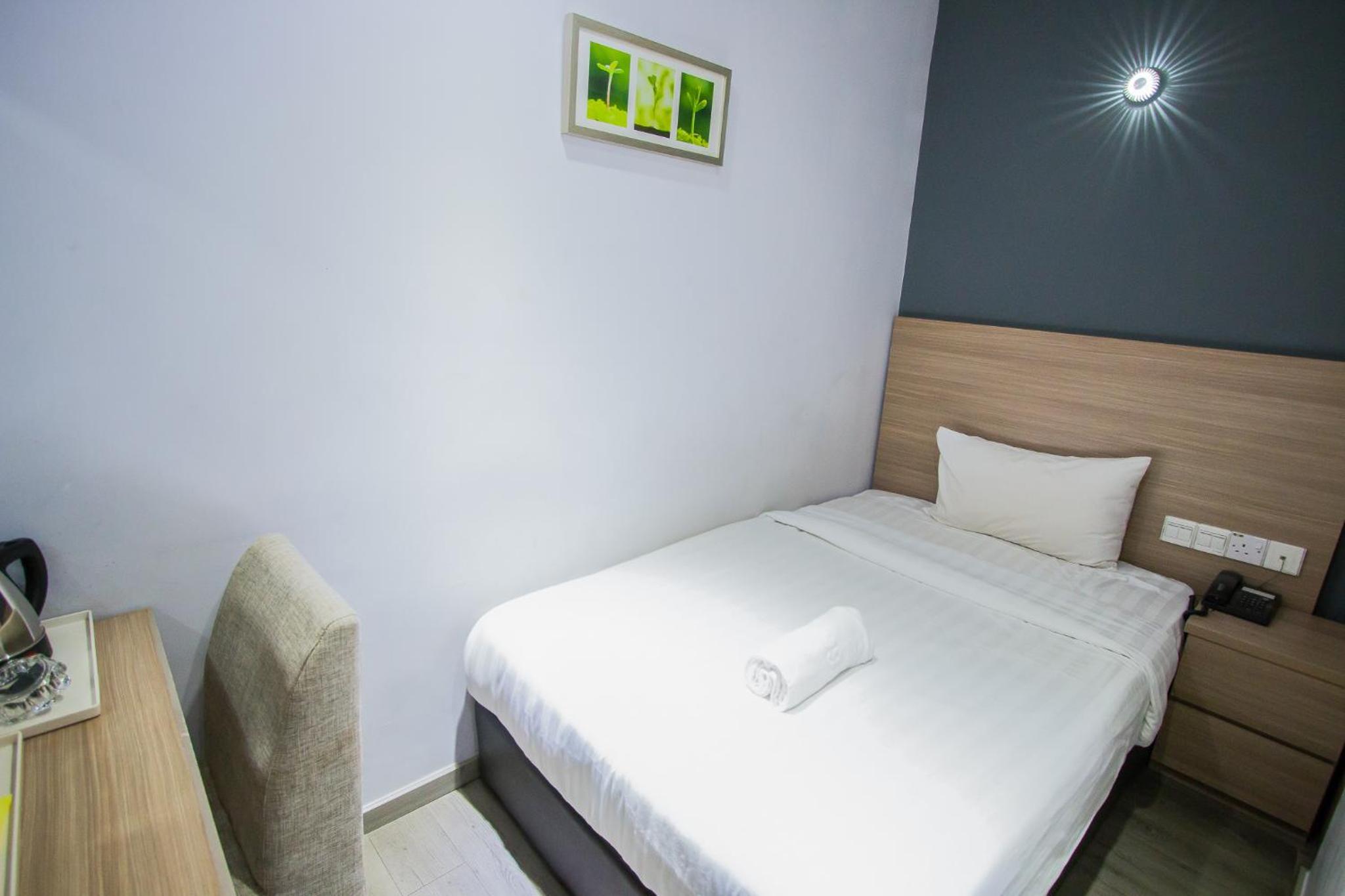 Deluxe Single Room