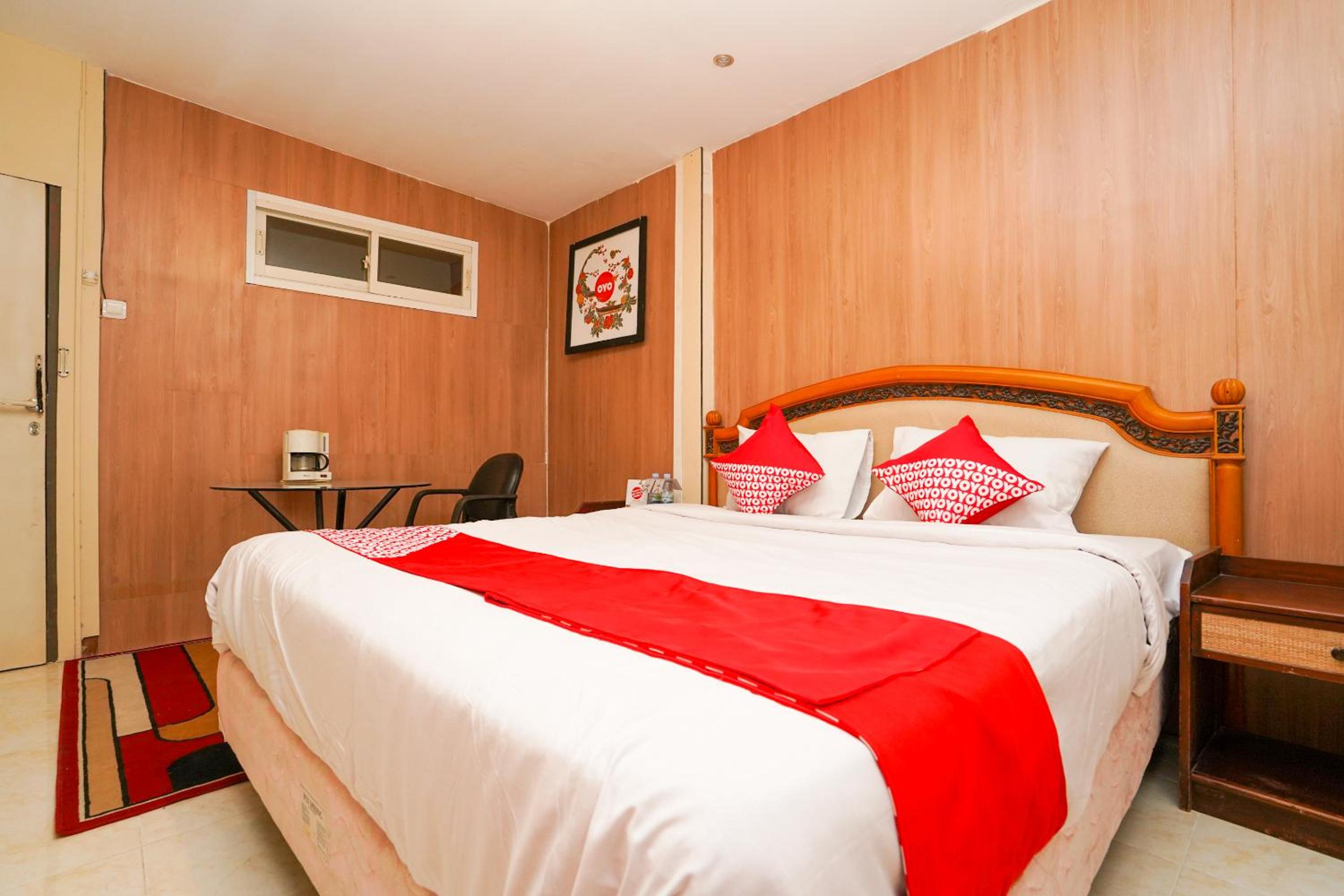 Deluxe Double Room - Photo 7