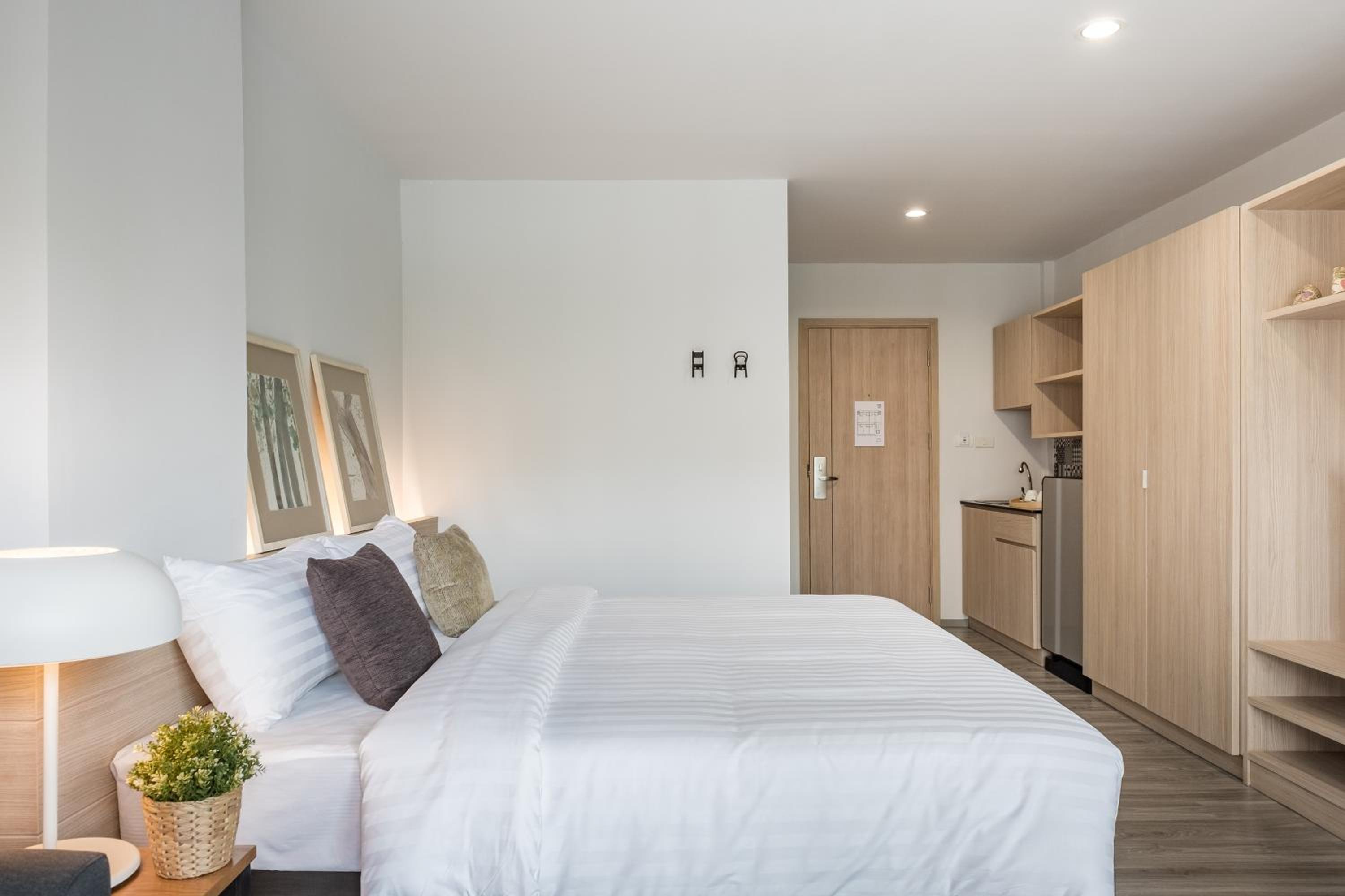 Superior King Room photo 2