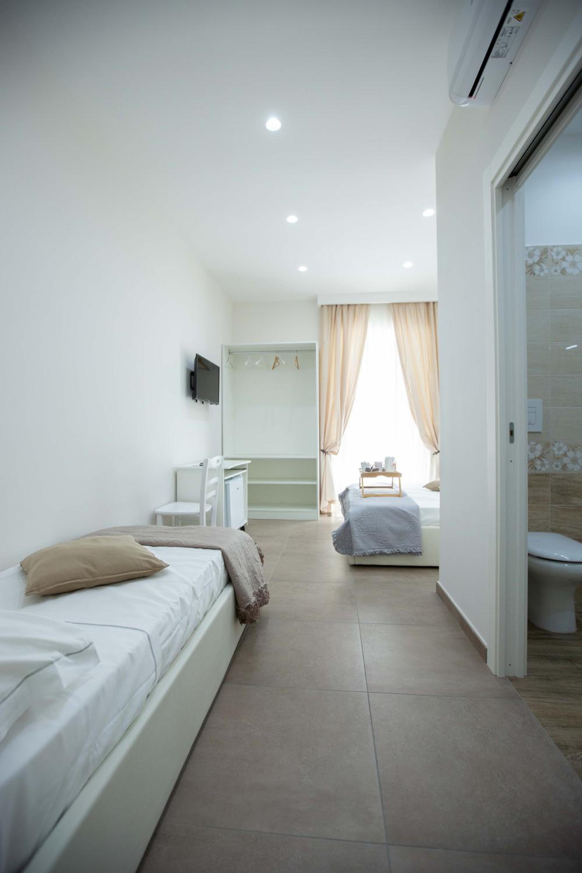 Triple Room with City View