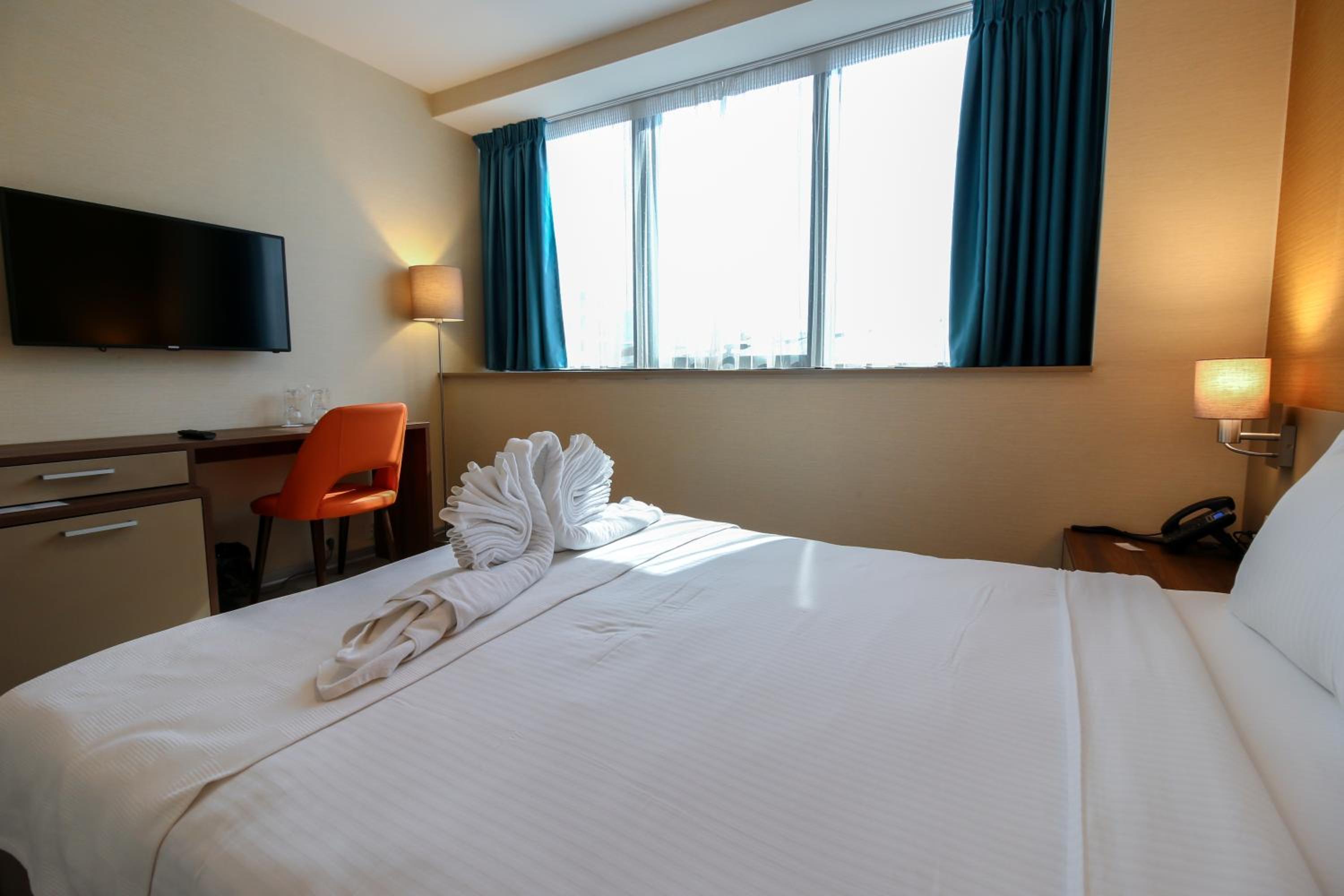 Double Room - Photo 10