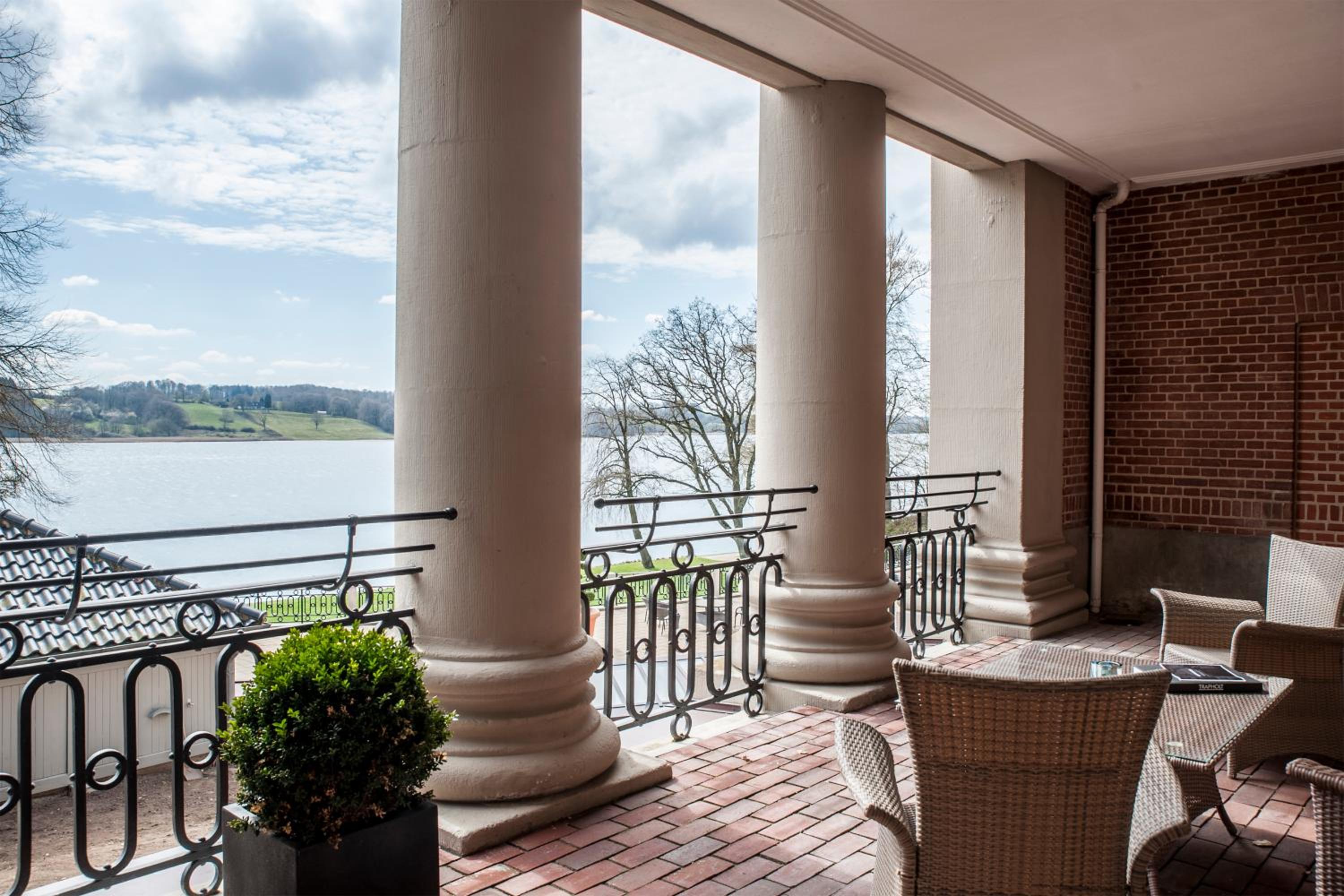 Suite with Balcony - Photo 12