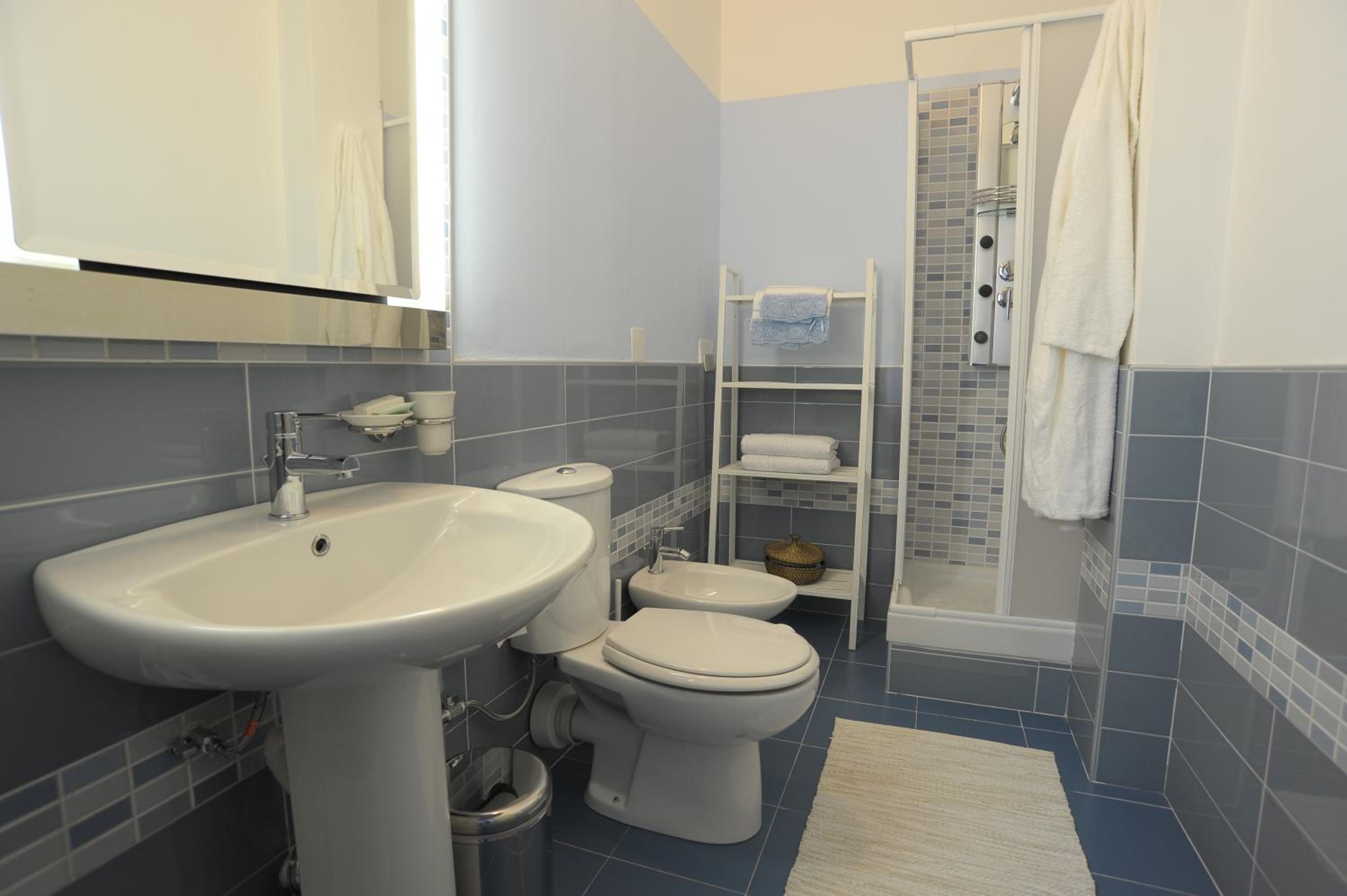 Double or Twin Room photo 2