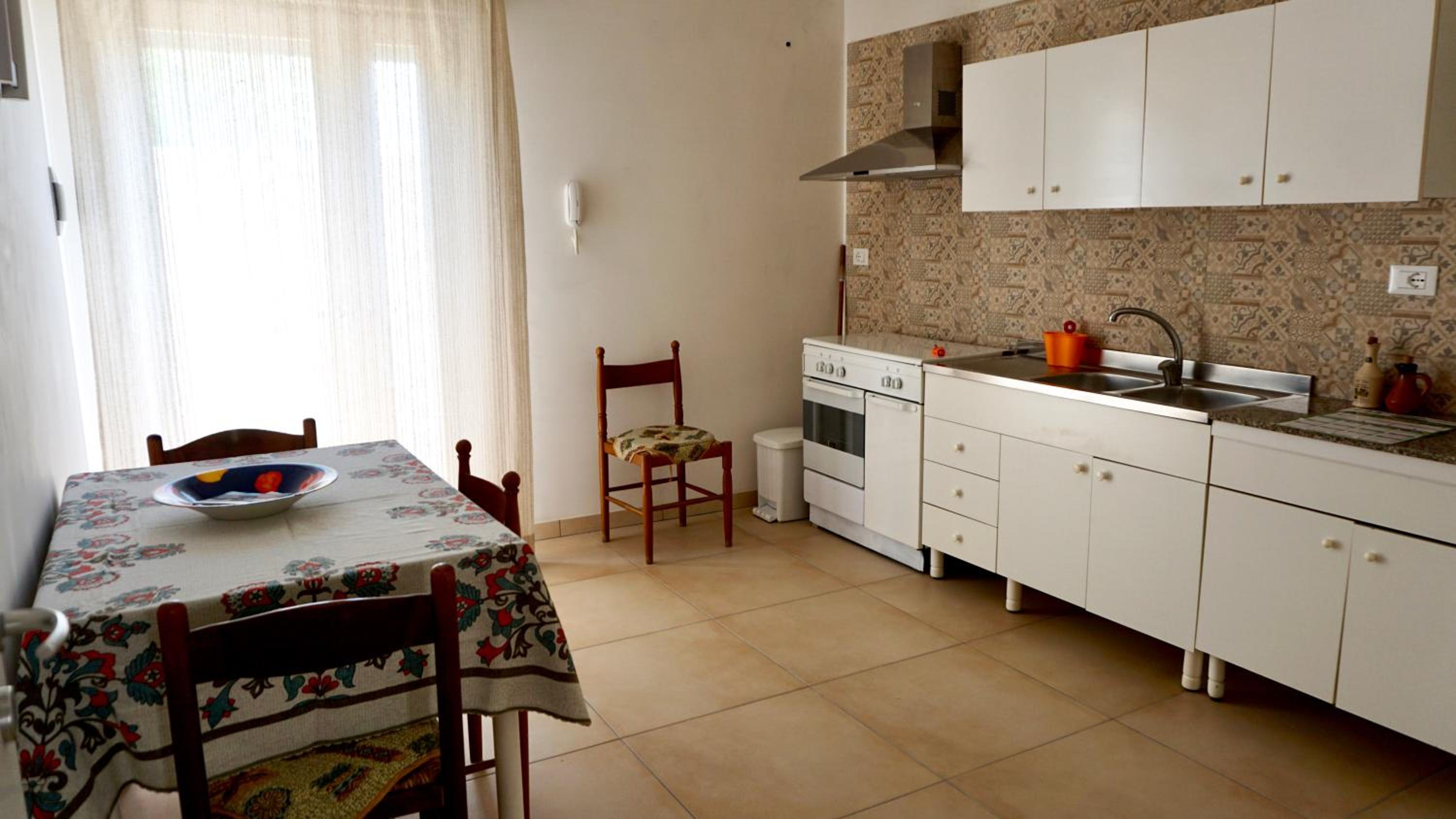 Two-Bedroom House - Photo 26