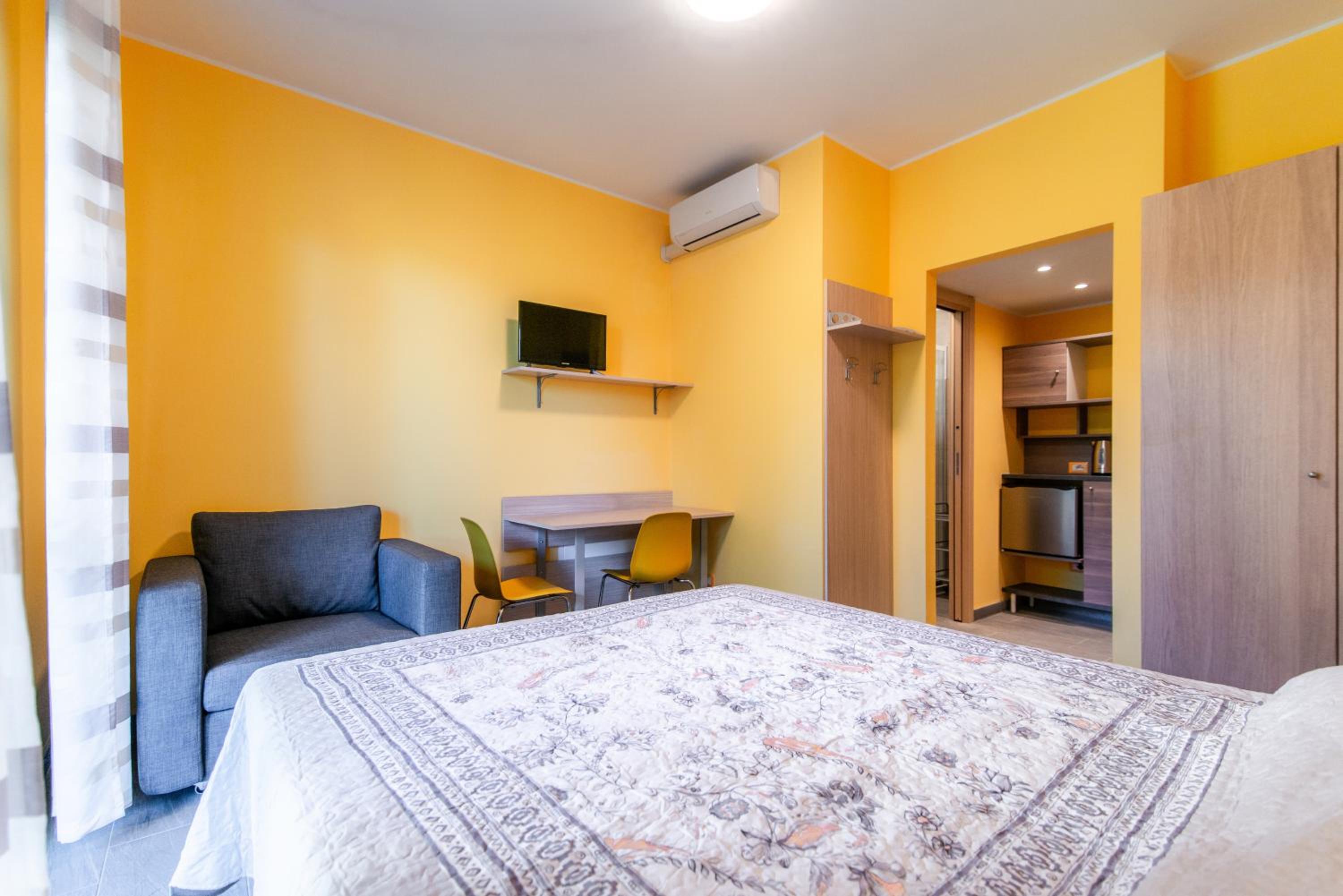 Double Room with Garden View - Photo 3