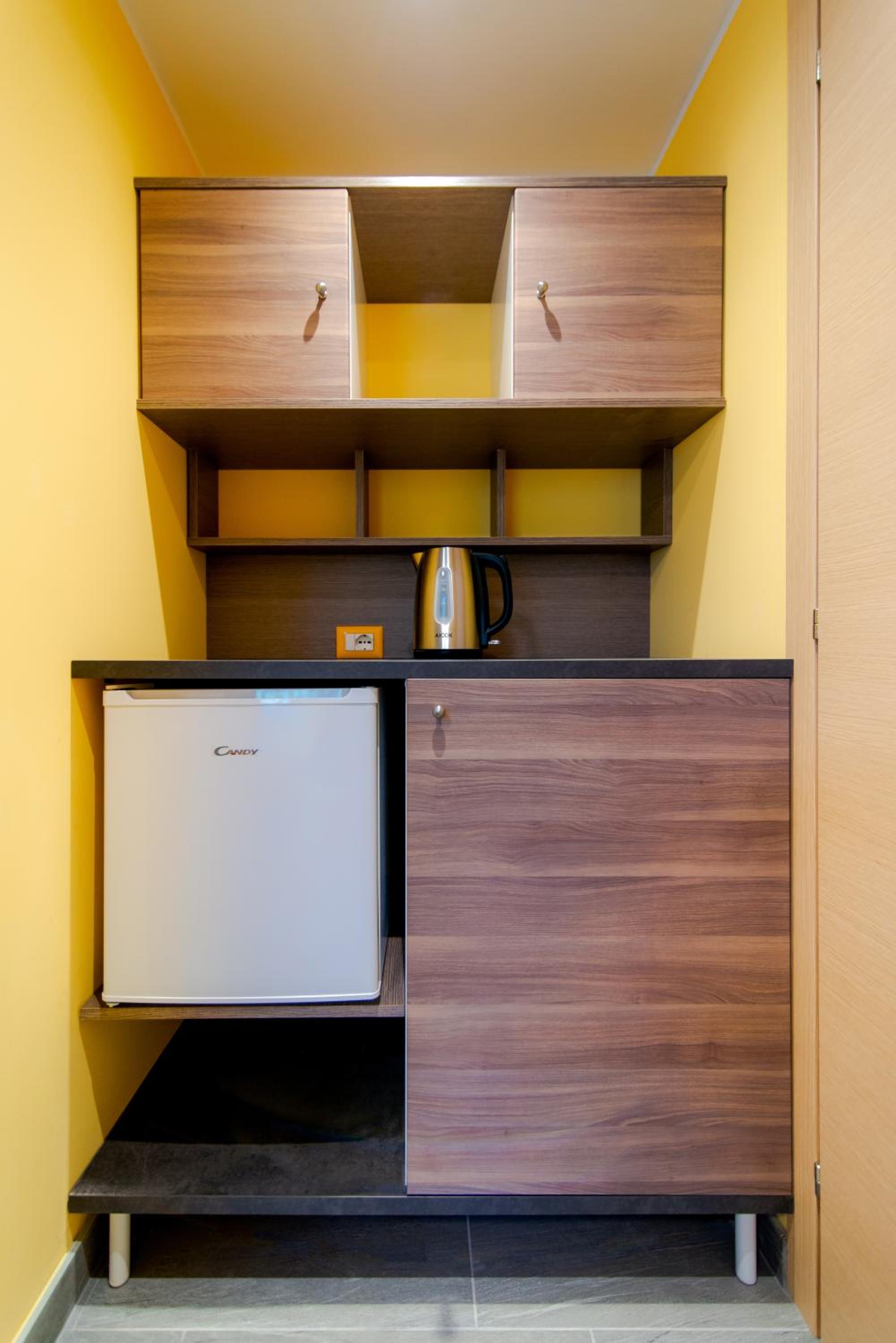 Deluxe Double Room with Balcony - Photo 3