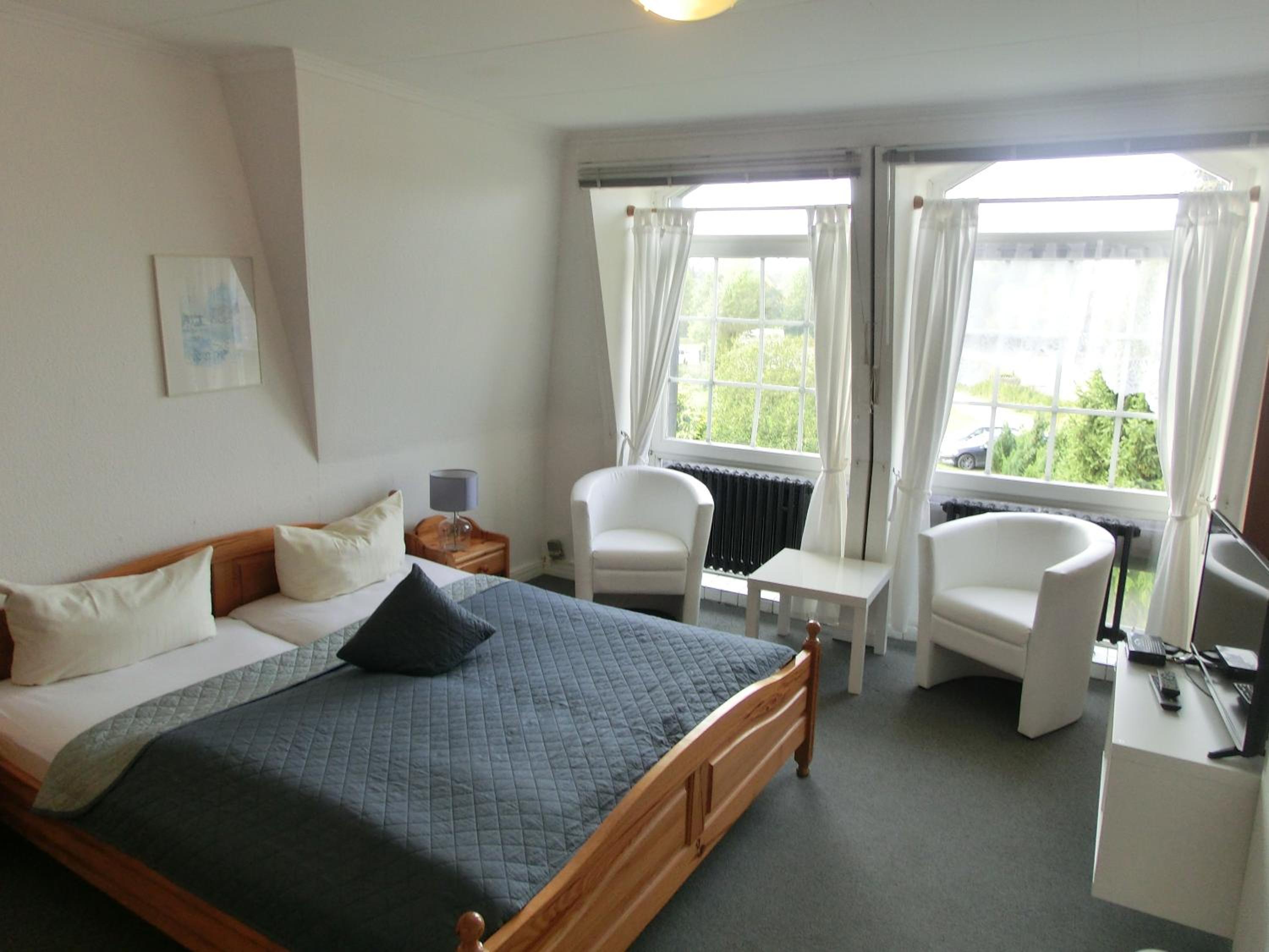 Double Room - Photo 2